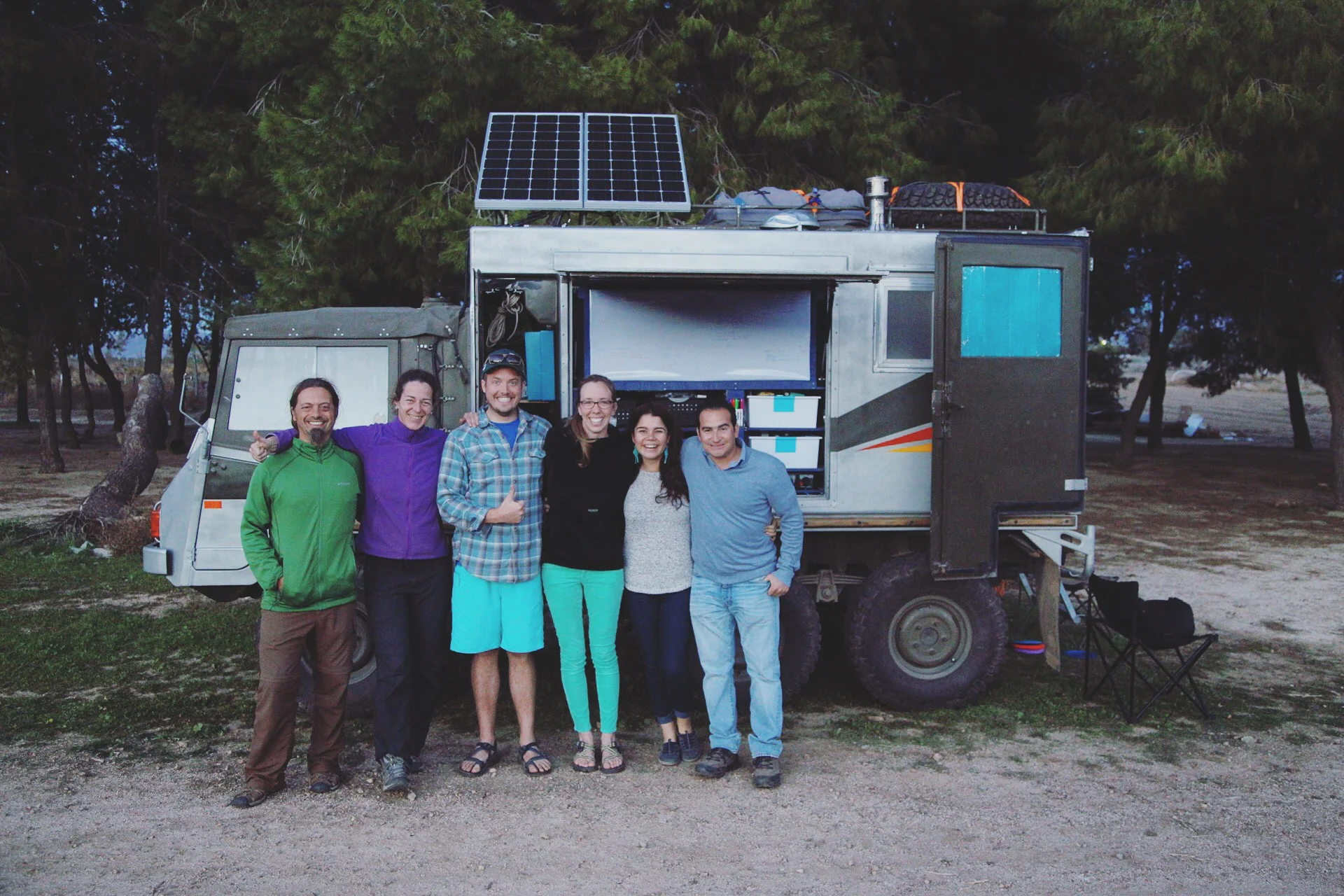 PAblo, Anna, Me, Chels, Abby, Mauricio... Little Foot. Our Friends came to Check on us.