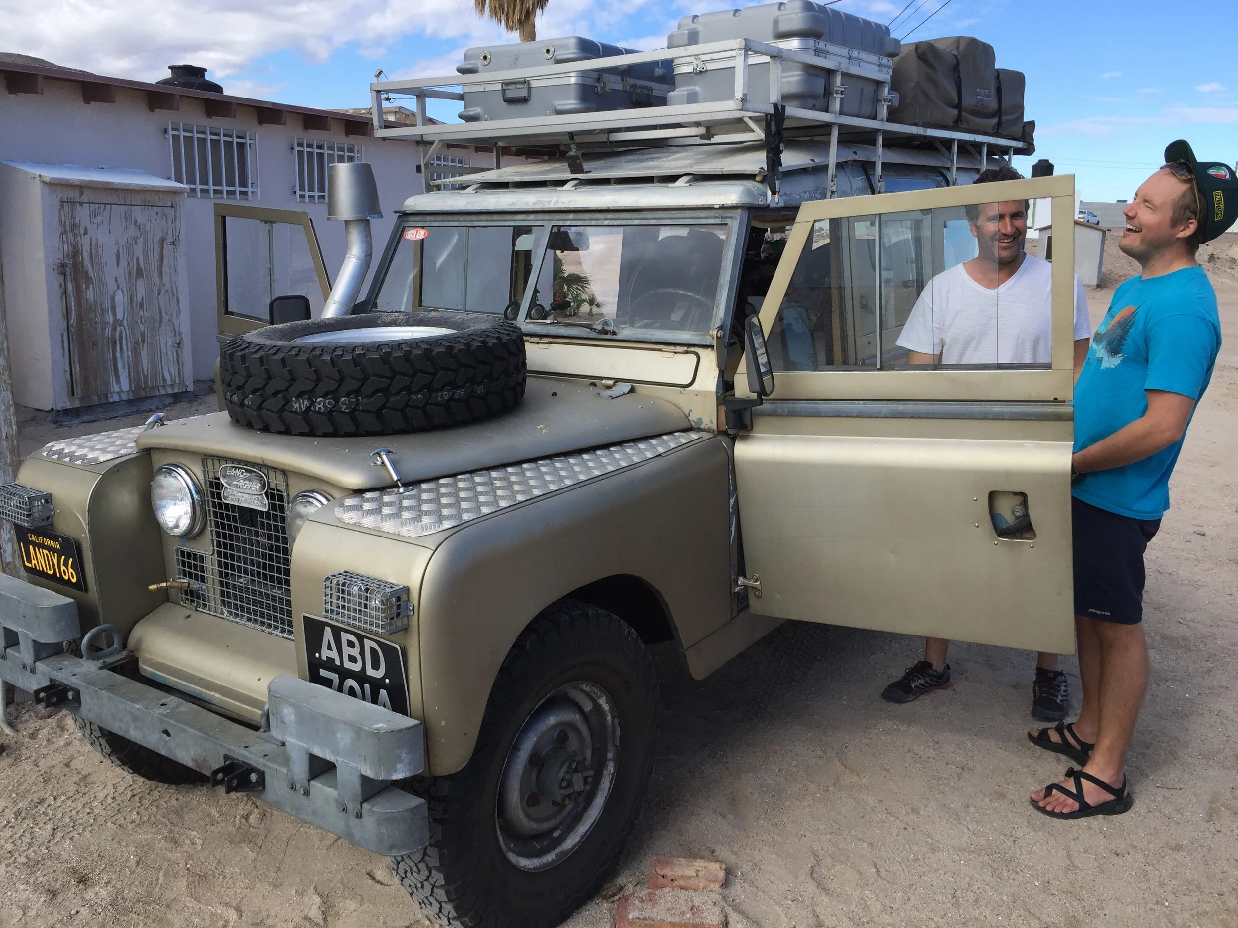 Our new friend francisco and his Land Rover with a 350! Sounds so good!