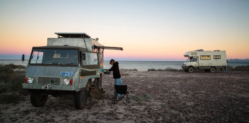 Parked on Playa Ines by the Iveco Trakker.