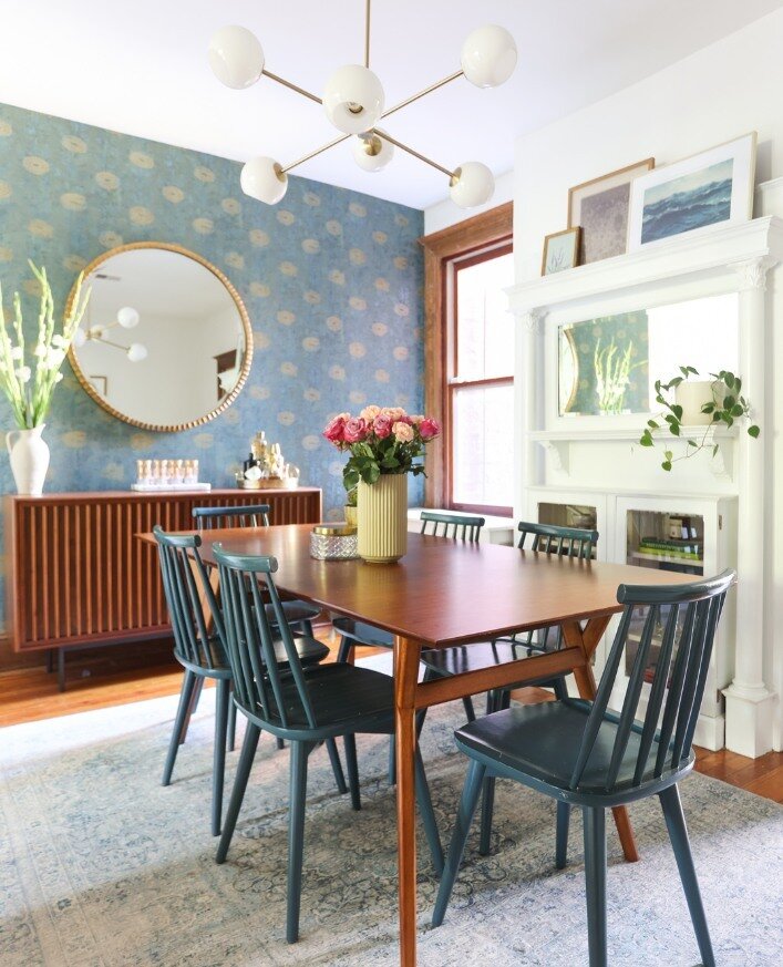 From dark and dreary to bright and beautiful! 🌟✨ ⁠
⁠
By incorporating new furnishings, a modern light fixture, and a striking accent wall, we were able to create a functional and inviting space for this family of 5 (and their furry friend!) to make 