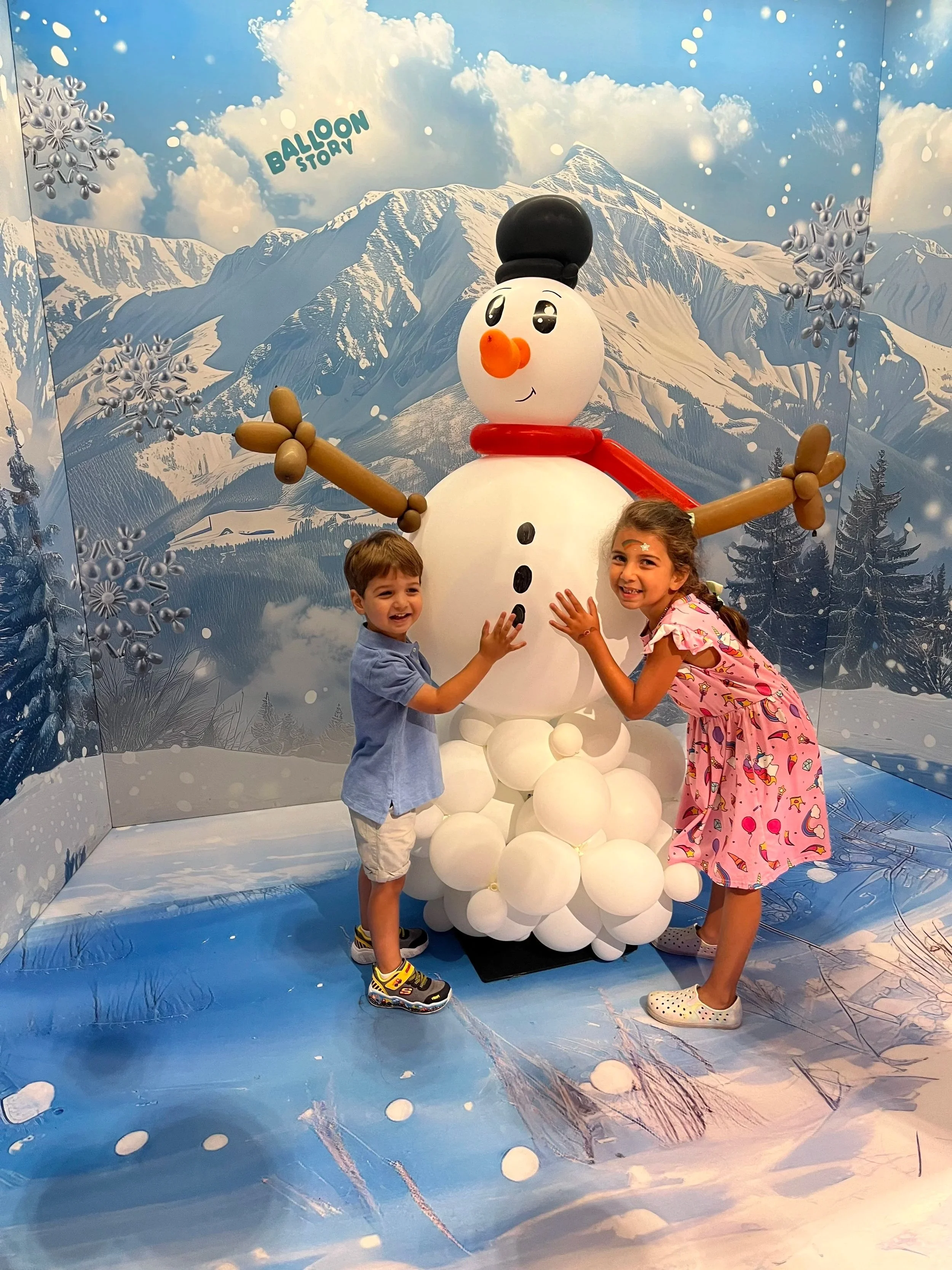 Lee and Anna, Alpha Epsilon Phi