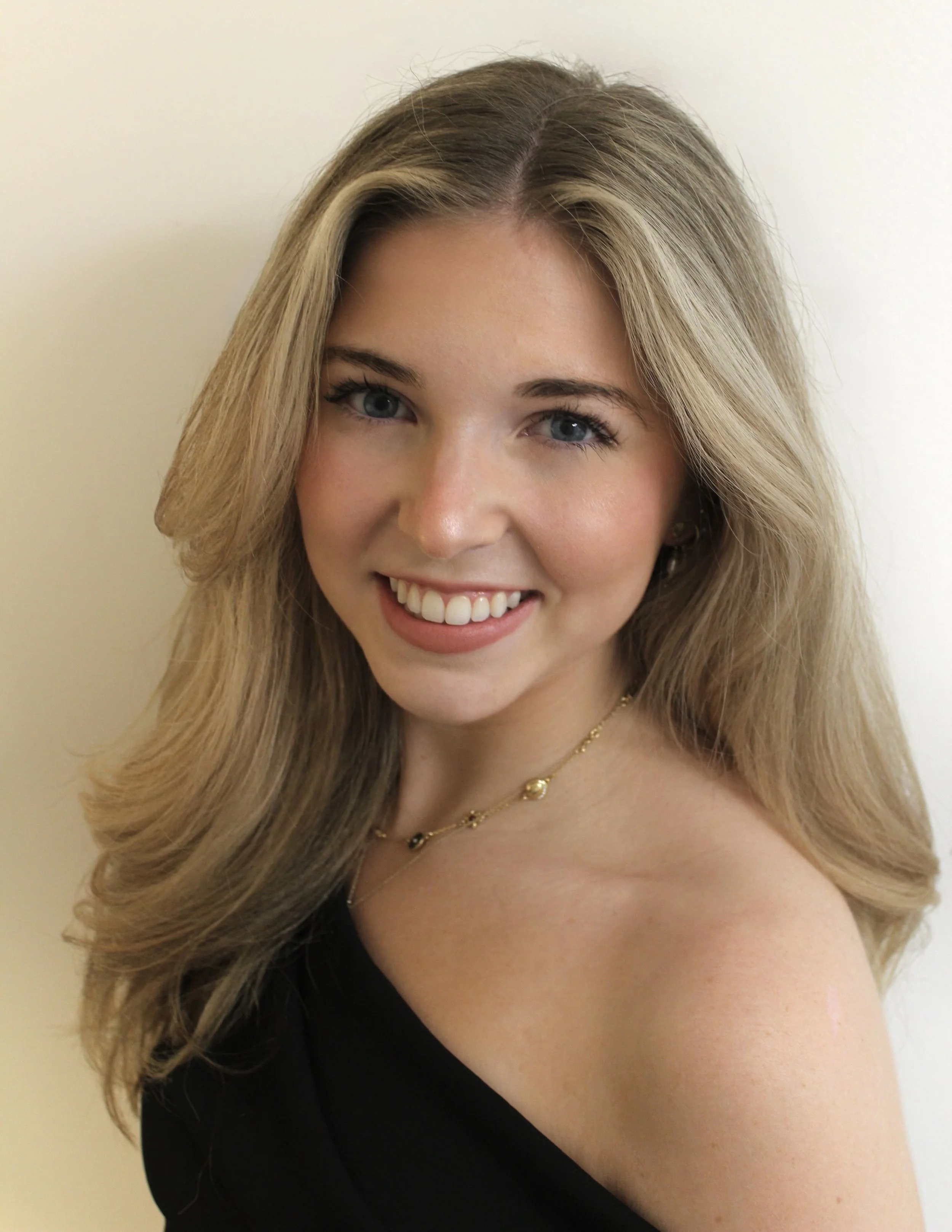 Mary Ashton Van Fossen - New Student Recruitment Chair