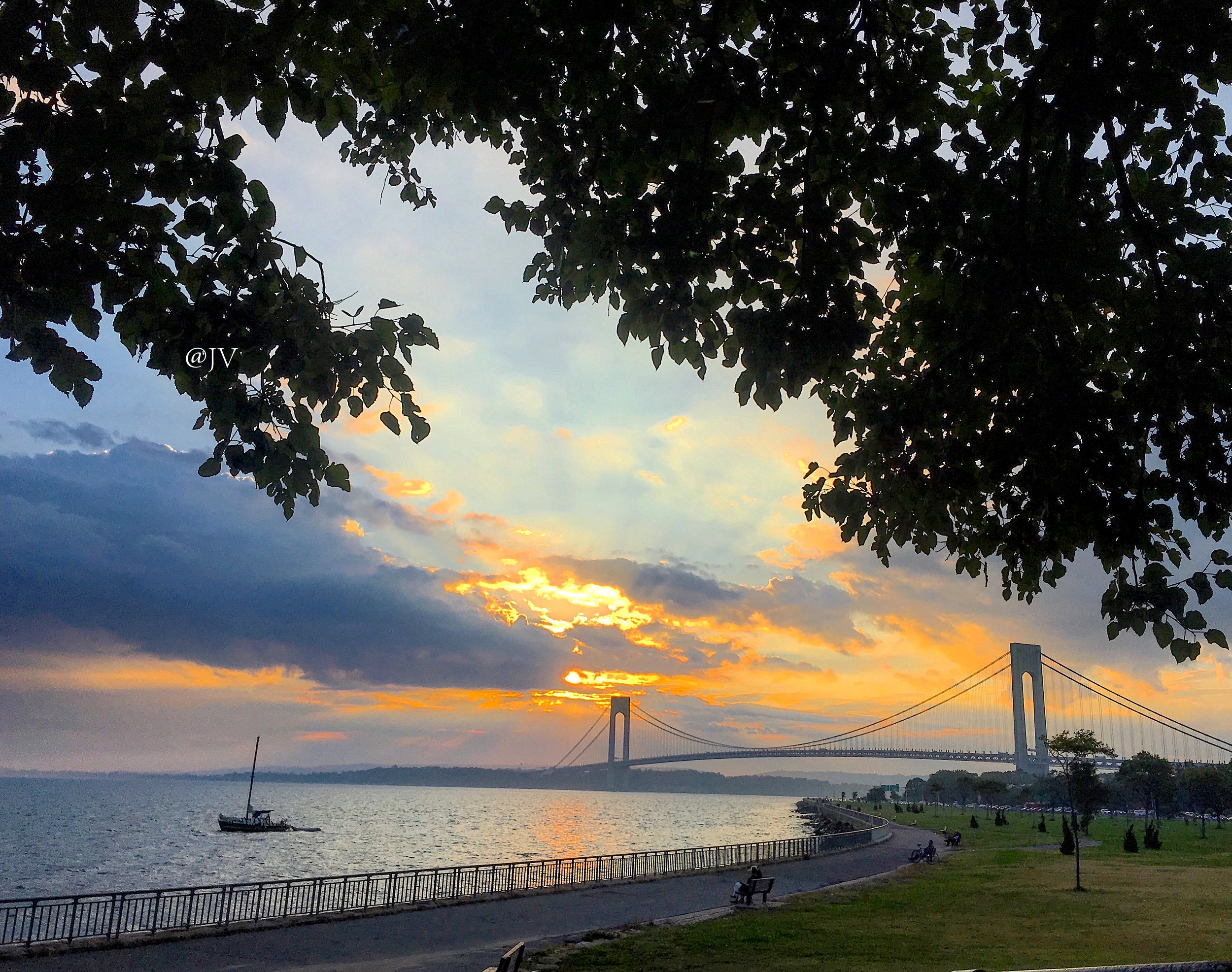 IMG_E1100 copyWM.jpg