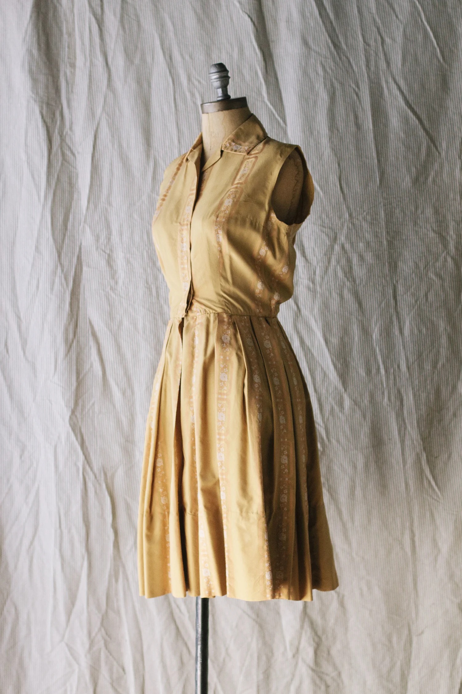NEIMAN MARCUS SILK DRESS  Velour