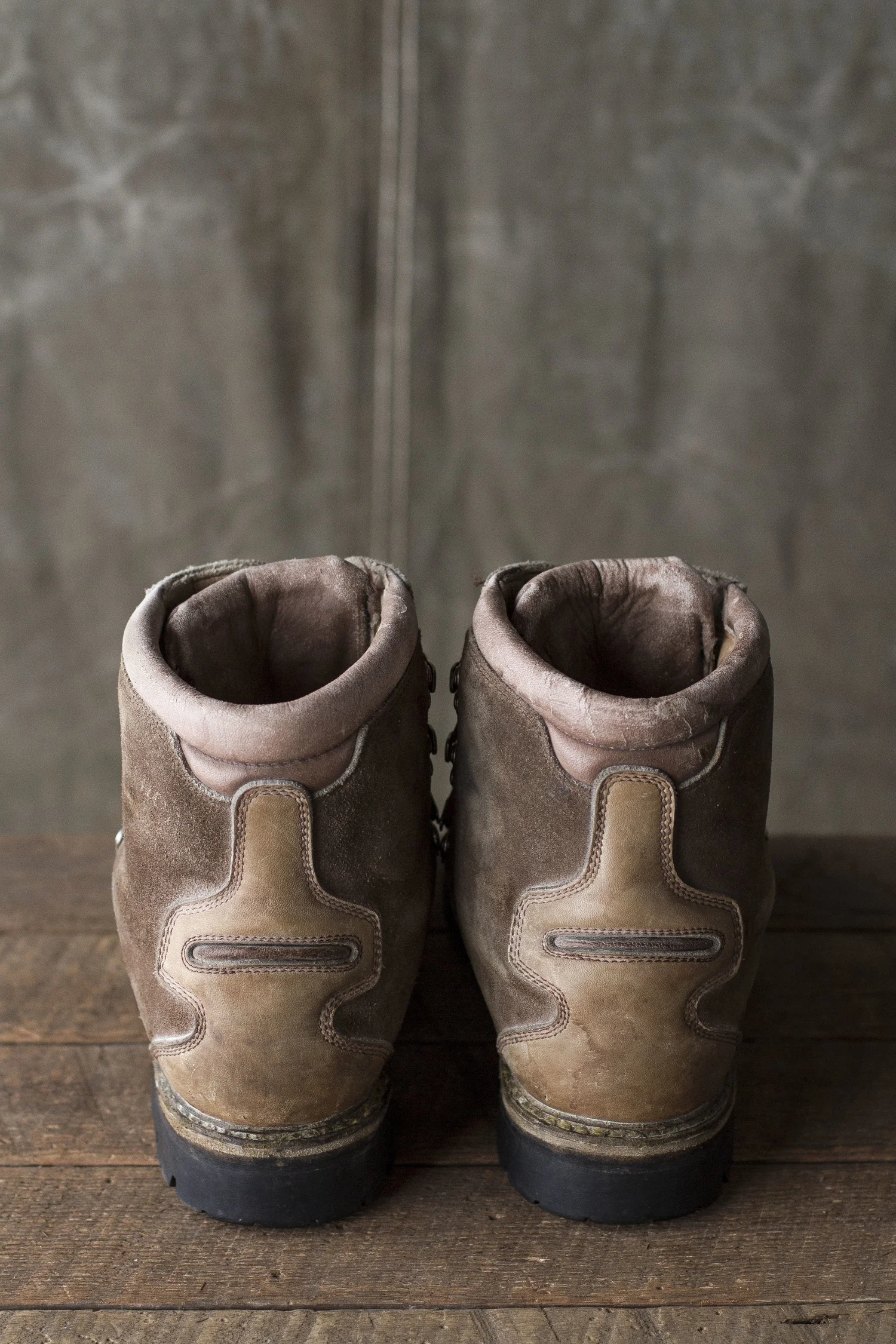 FABIANO MOUNTAINEERING BOOTS — Velour