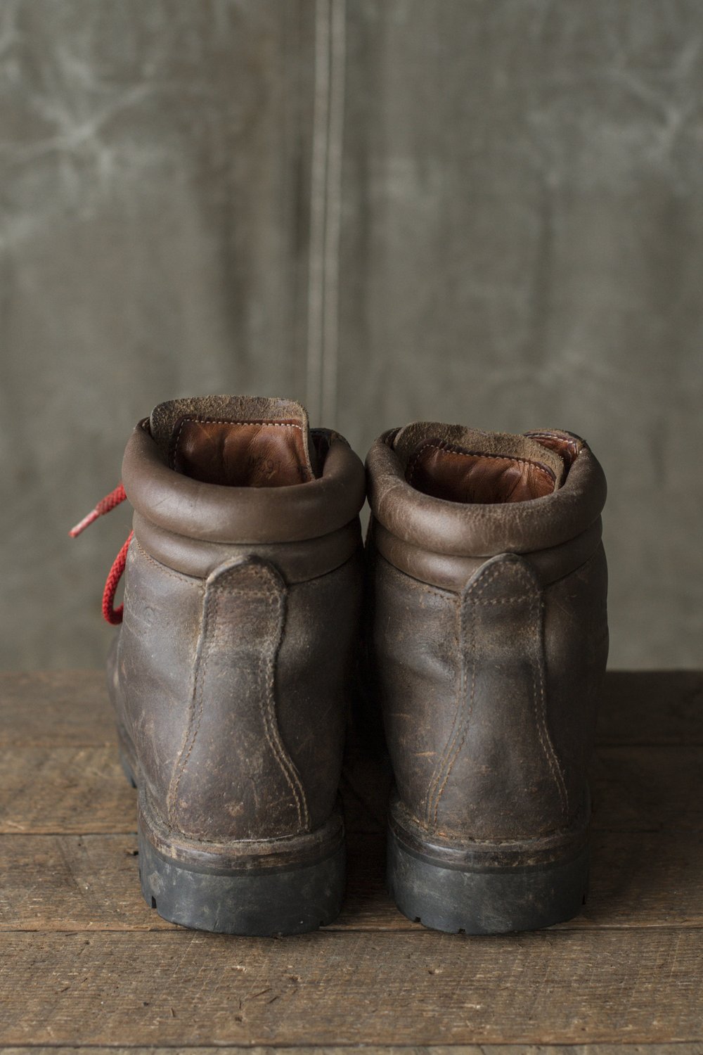 RAICHLE MOUNTAINEERING BOOTS — Velour