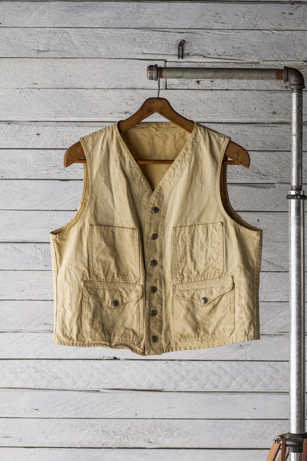 FILSON TIN CLOTH VEST — Velour