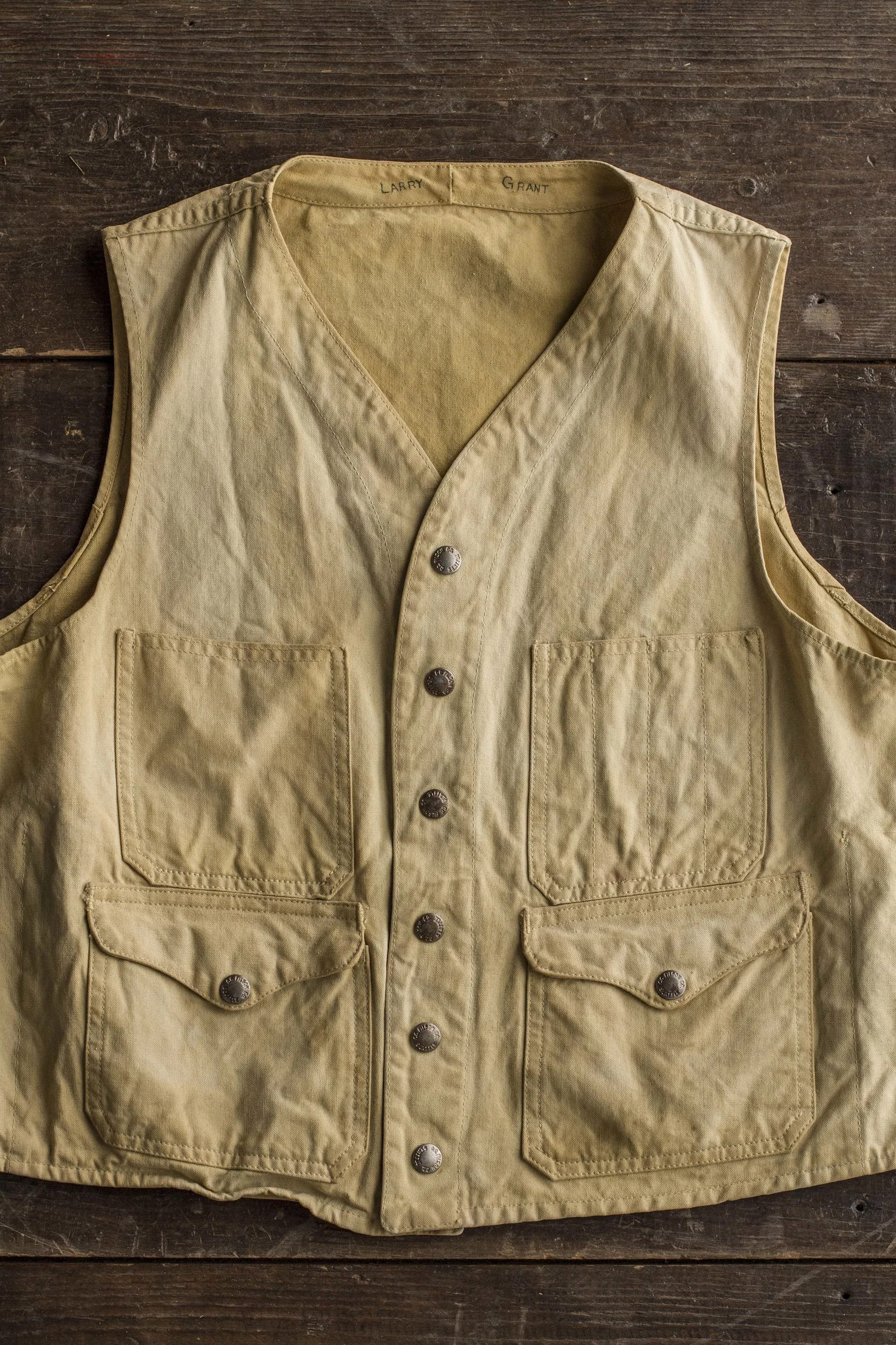 FILSON TIN CLOTH VEST — Velour