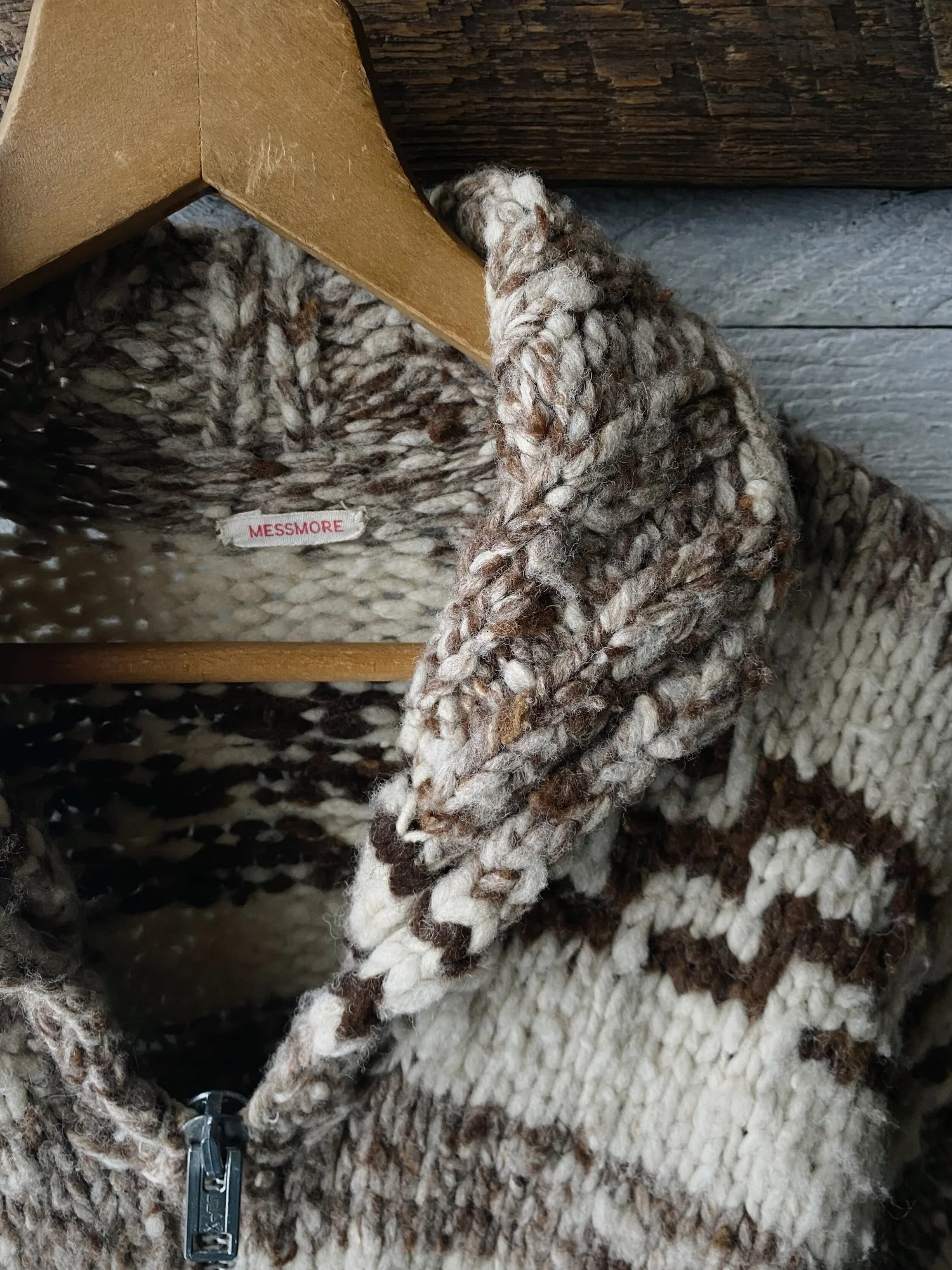 AUTHENTIC HAND-KNIT COWICHAN — Velour