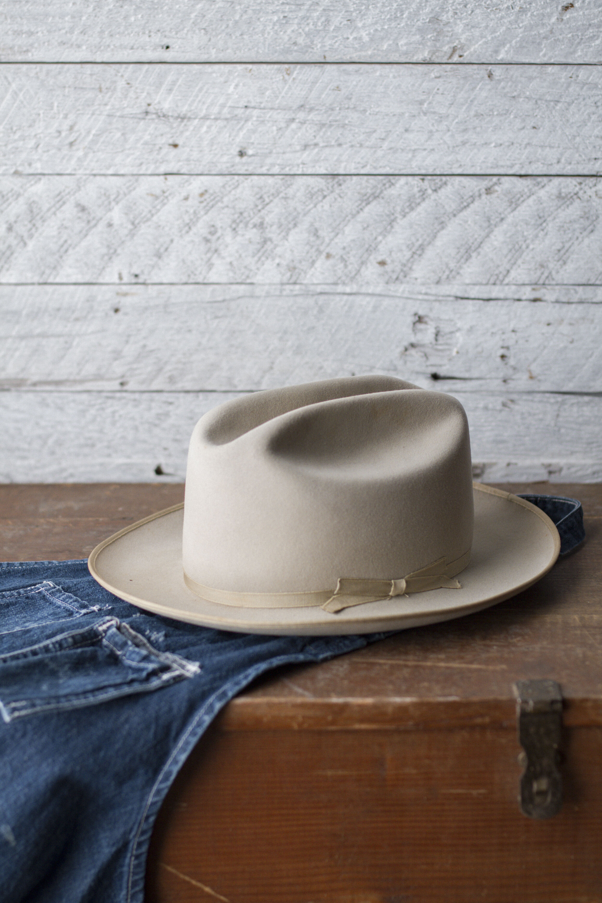 VINTAGE STETSON OPEN ROAD — Velour