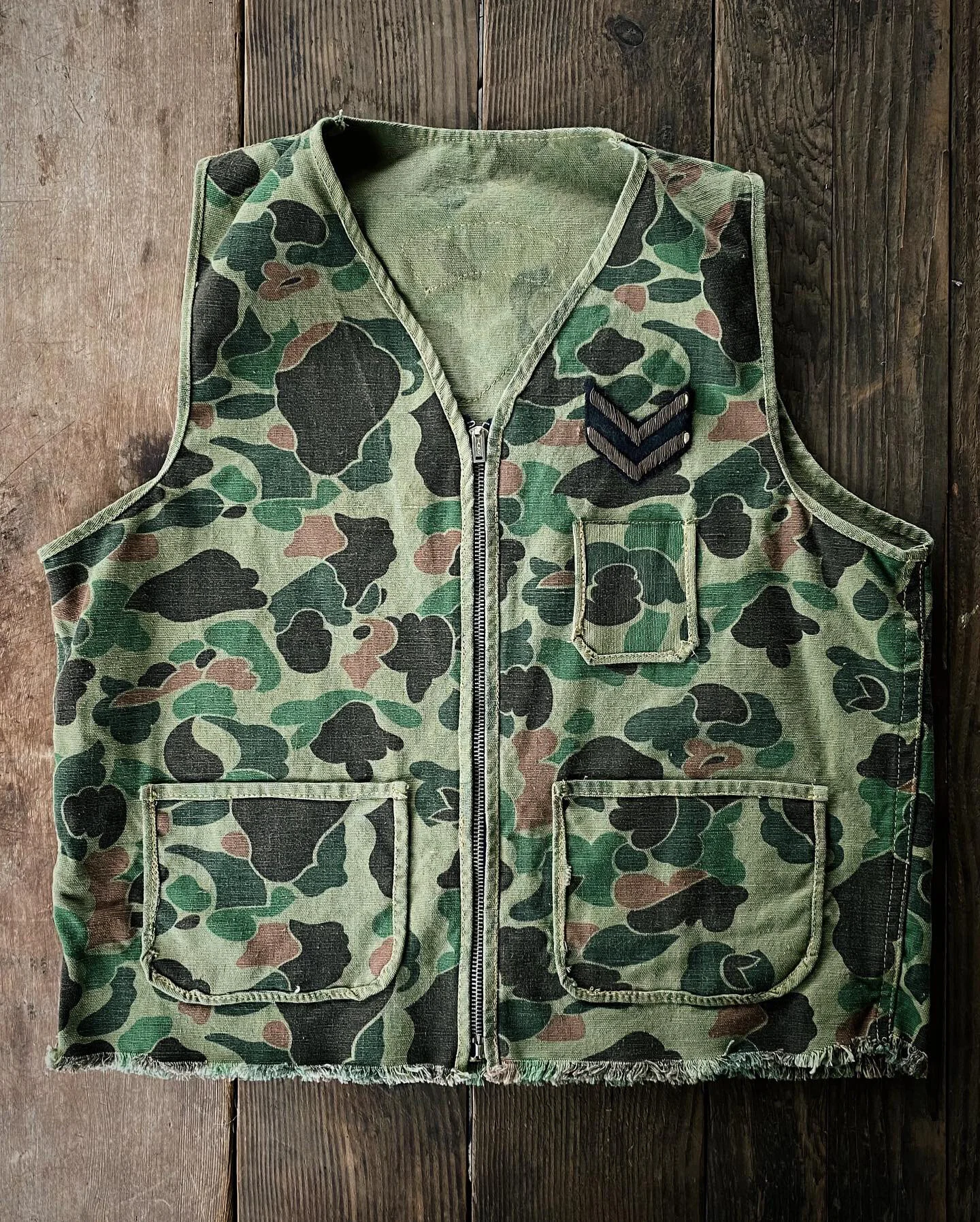 ECDF8400-E66A-46B5-87A8-FD3CDF0D34EE