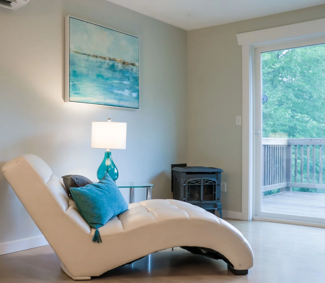 Vacant Home Staging