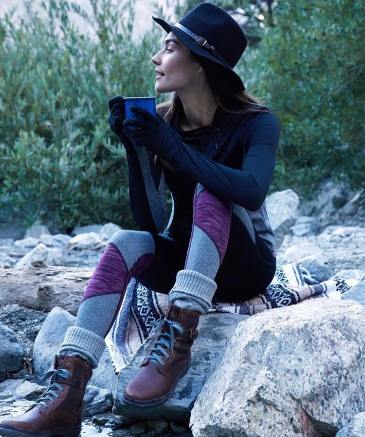  Hairstyling &amp; Makeup 