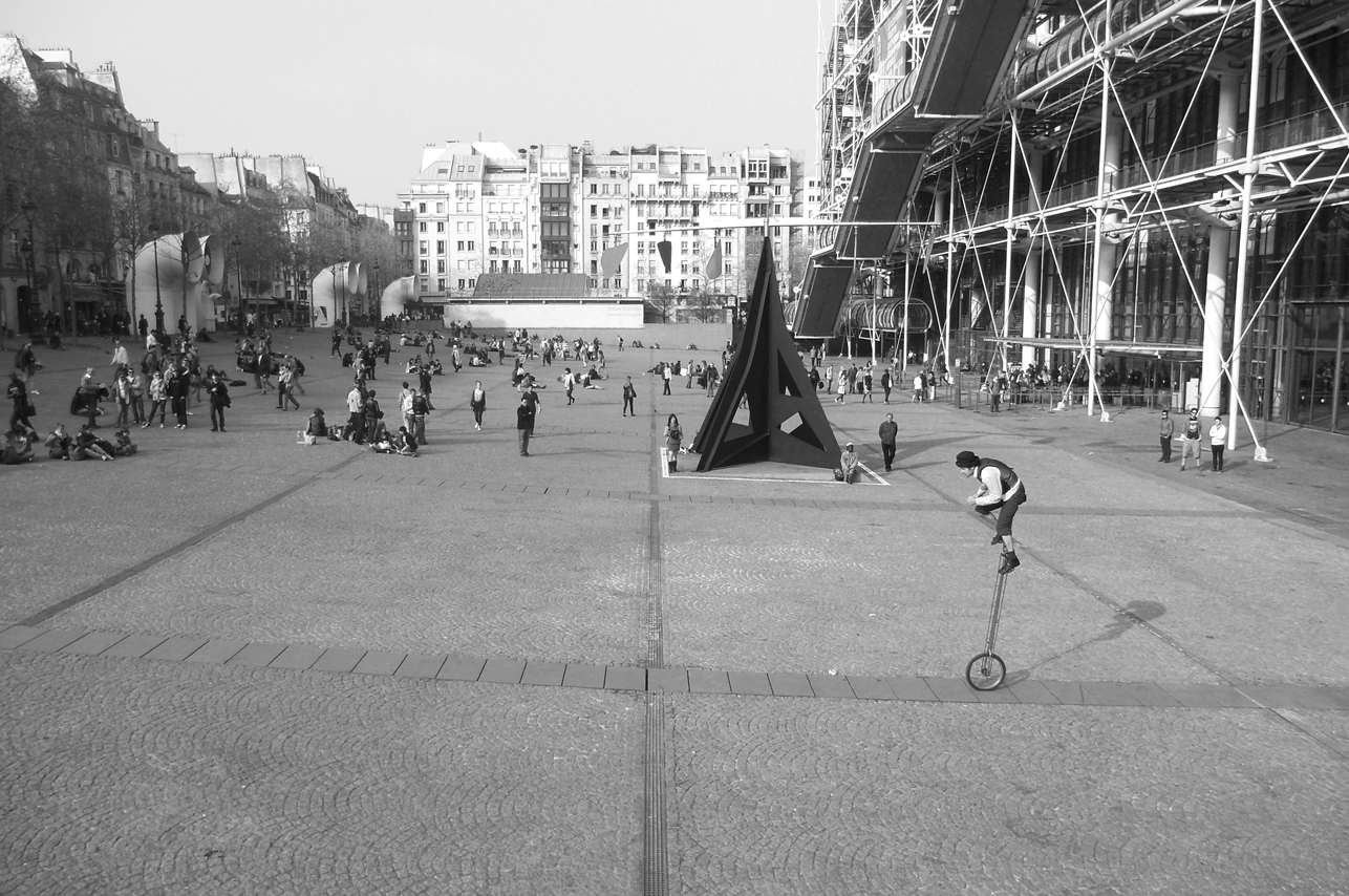 Street performer outside of Centre Georges Pompidou, Paris, France. 2012