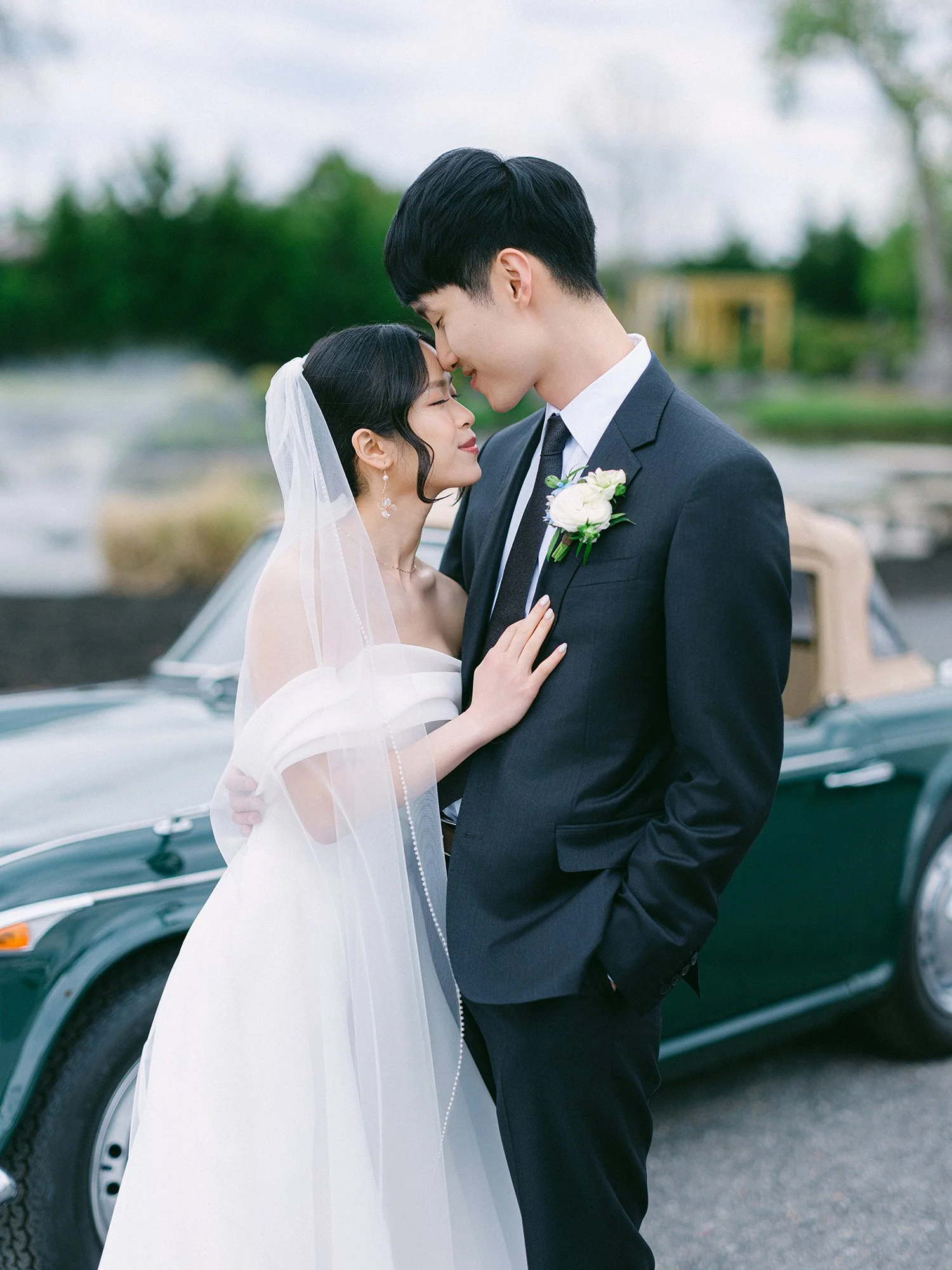 Couple portrait for wedding at Renault Winery by Haseok Chung Studio