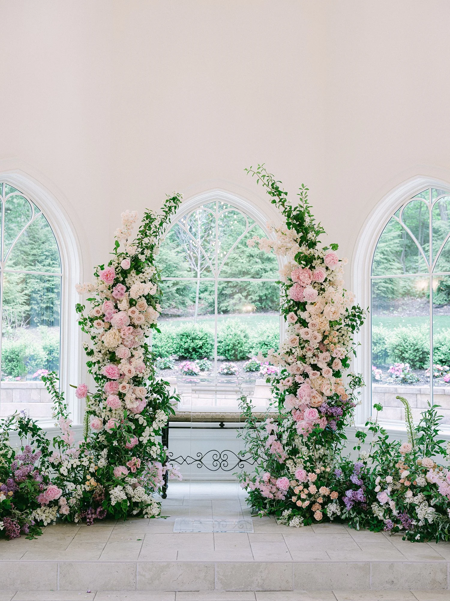  Bright and clean wedding photography from Joann and Thomas’s beautiful rainy day celebration at Nanina's in the Park. 