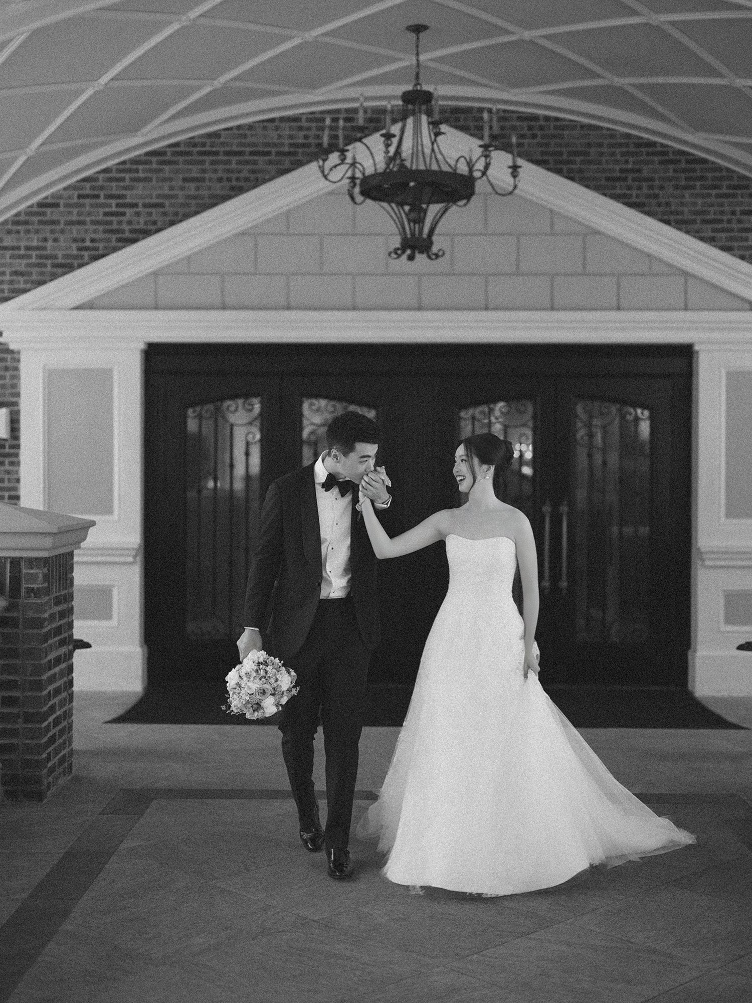 Elegant wedding portrait of Amanda and Daniel at The Rockleigh, NJ by HSC Studio
