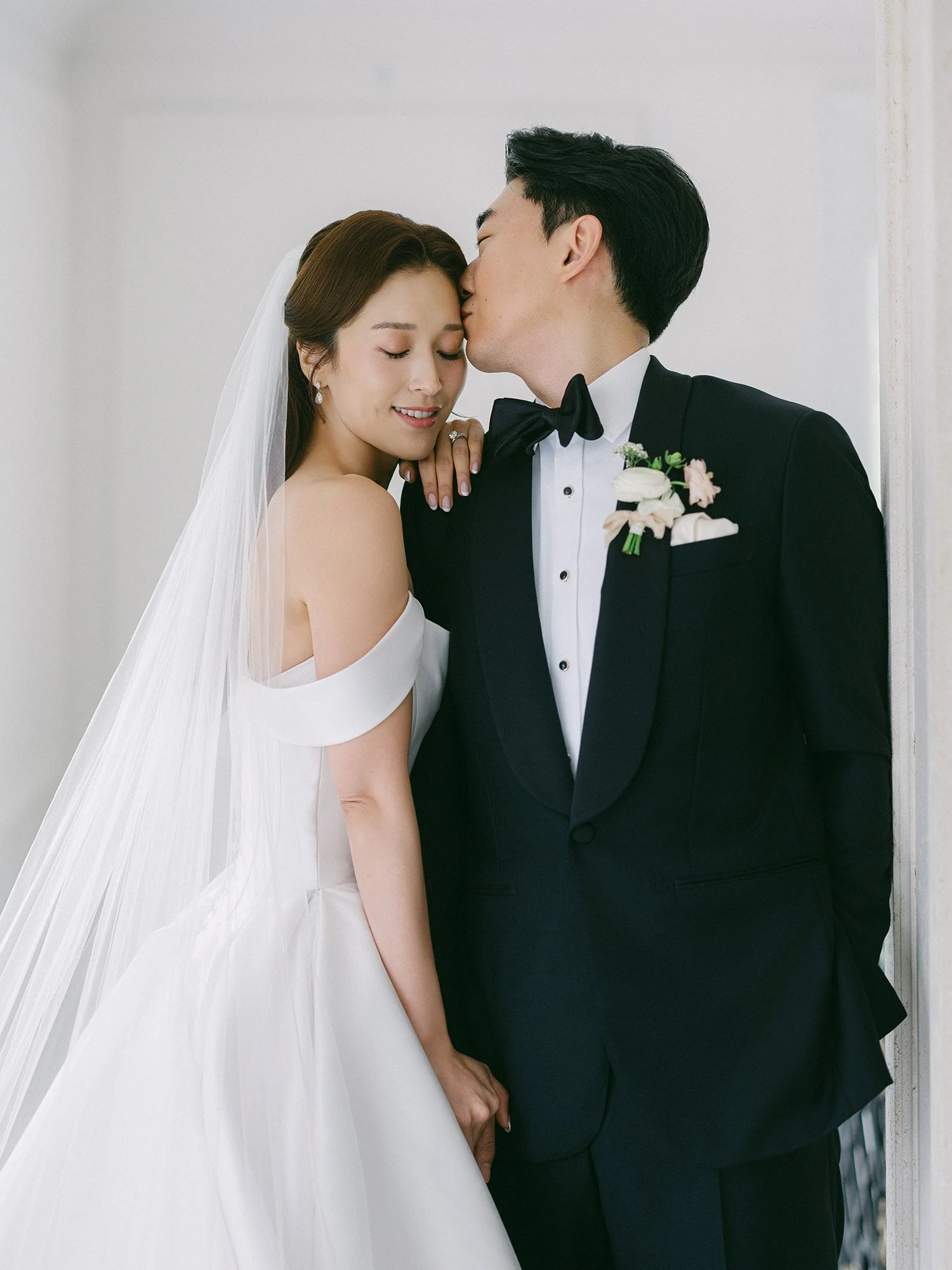 Editorial wedding portrait at The Florentine Gardens