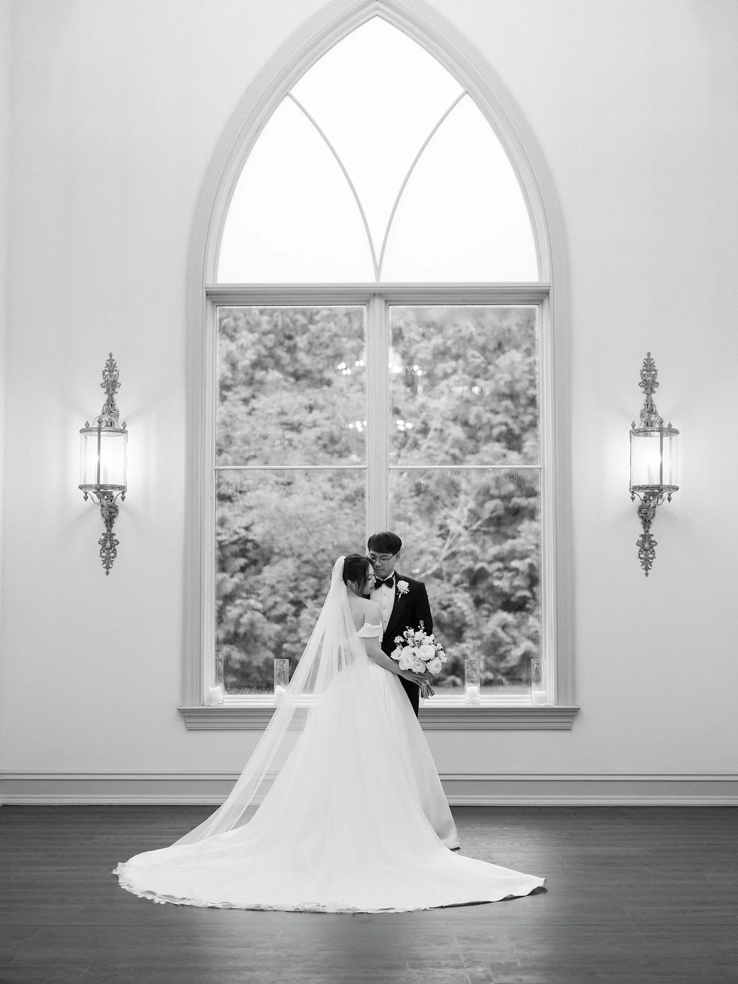 Editorial wedding portrait of Sue and Kenny at Park Chateau Estate