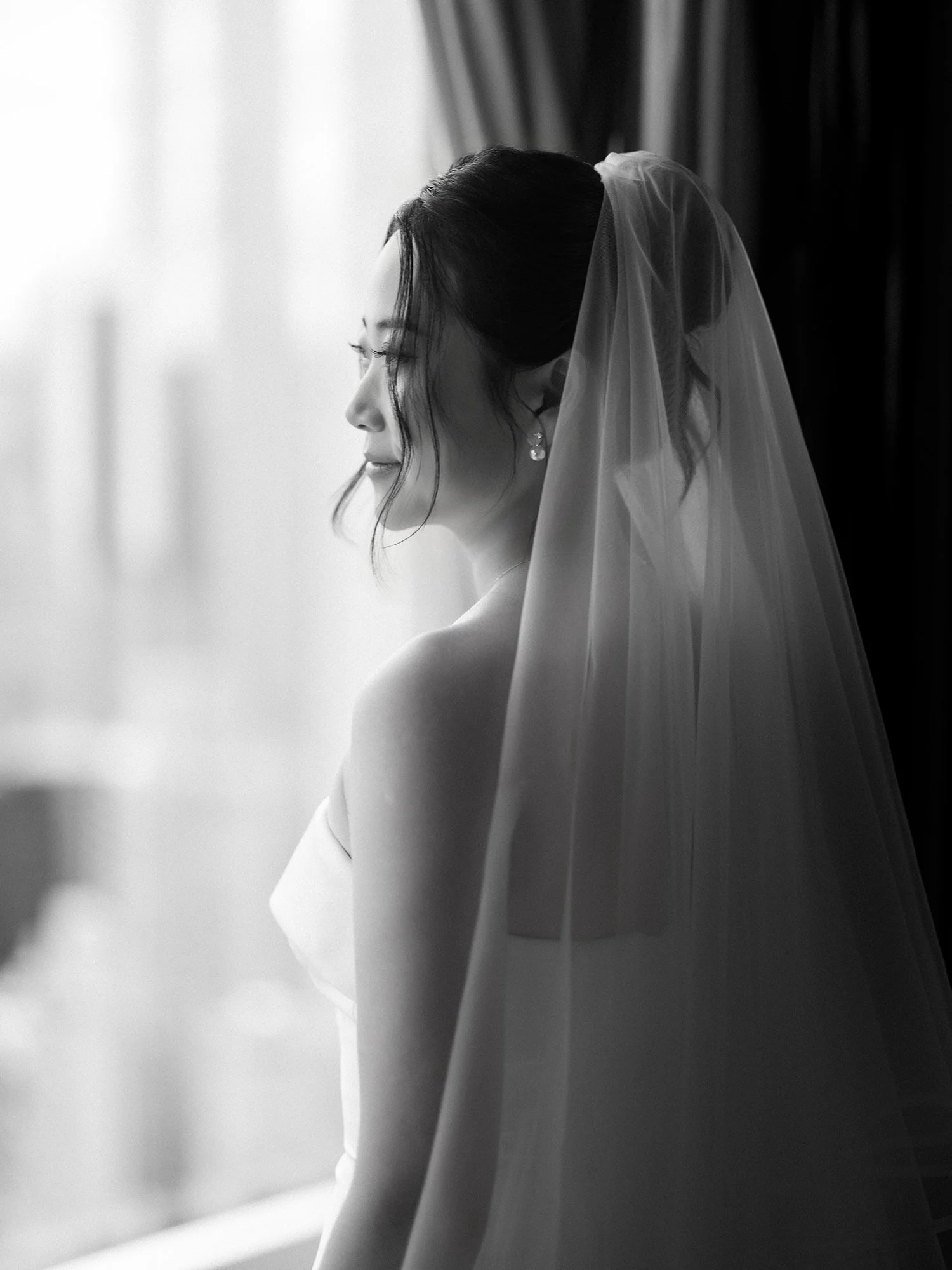 Bride Kathy's portrait in the bridal suite at the Mandarin Oriental, Columbus Circle wedding morning