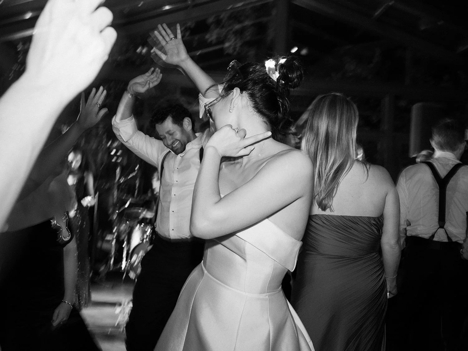 he couple celebrating with guests on the dance floor, live band at Tavern on the Green