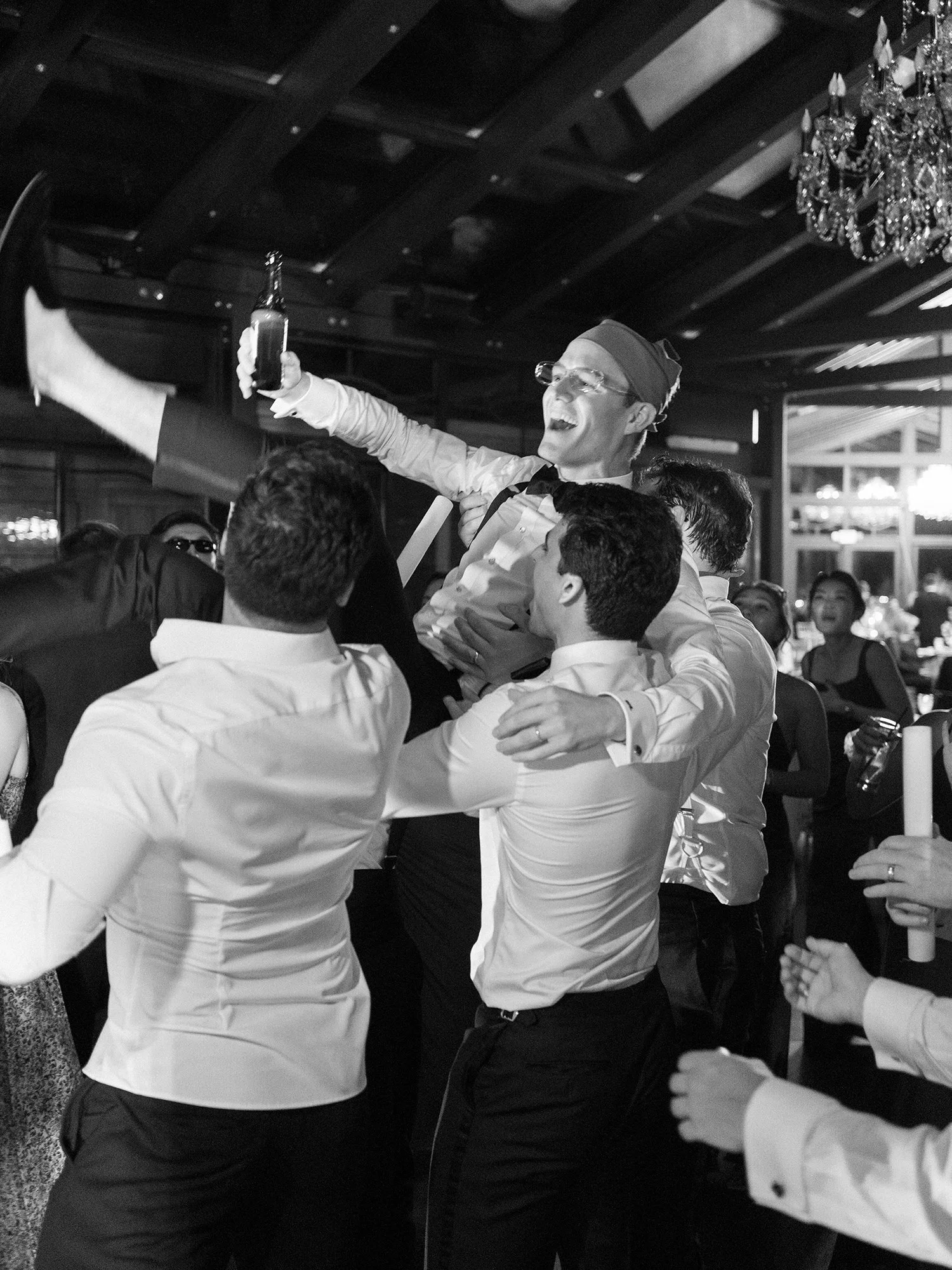 he couple celebrating with guests on the dance floor, live band at Tavern on the Green