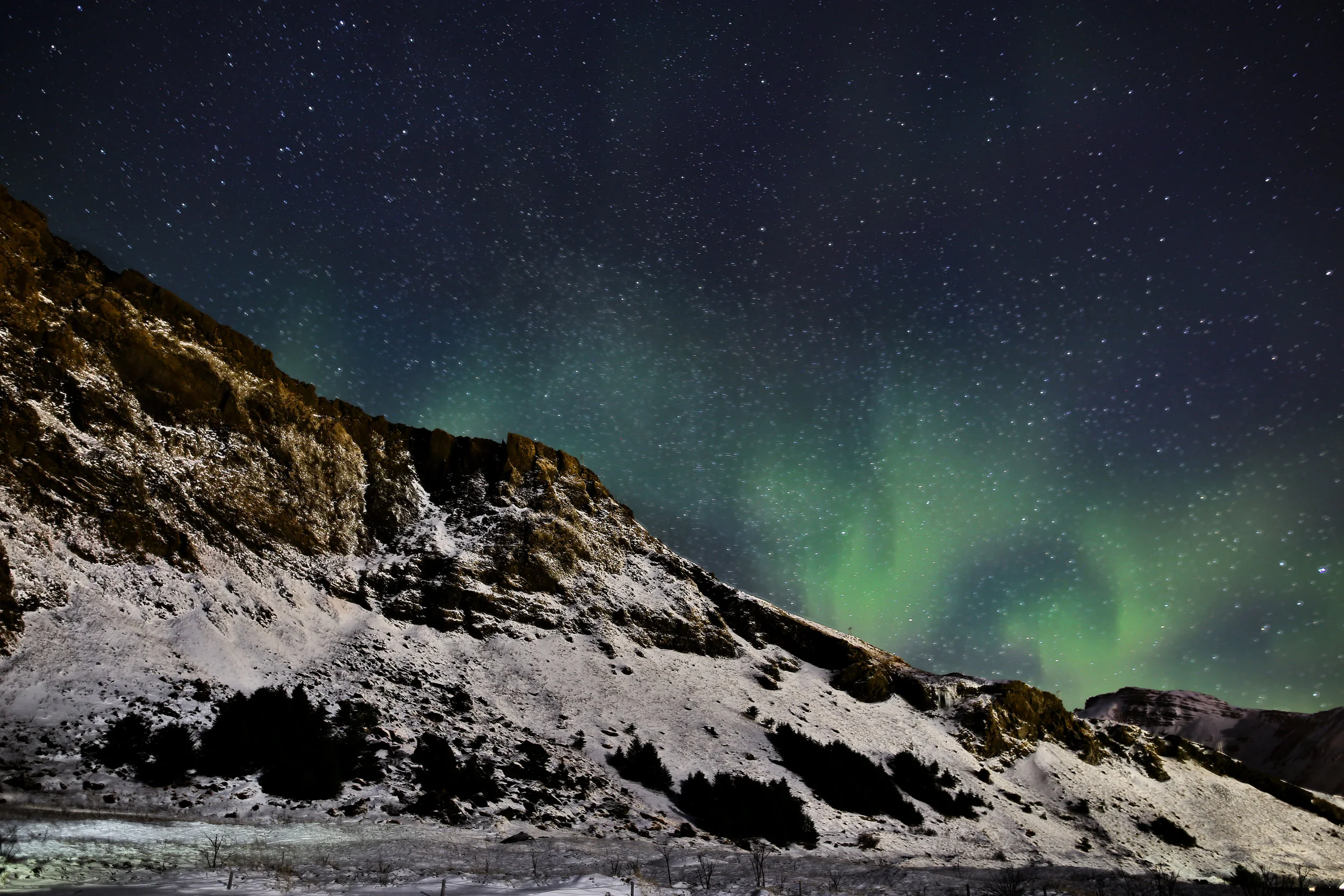 The incredible northern lights I captured while at a destination wedding in Iceland.