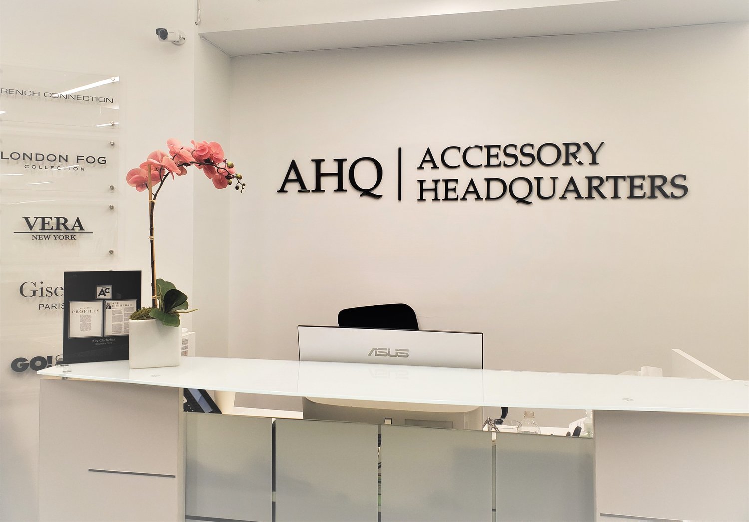 VERA NEW YORK — AHQ  Accessory Headquarters