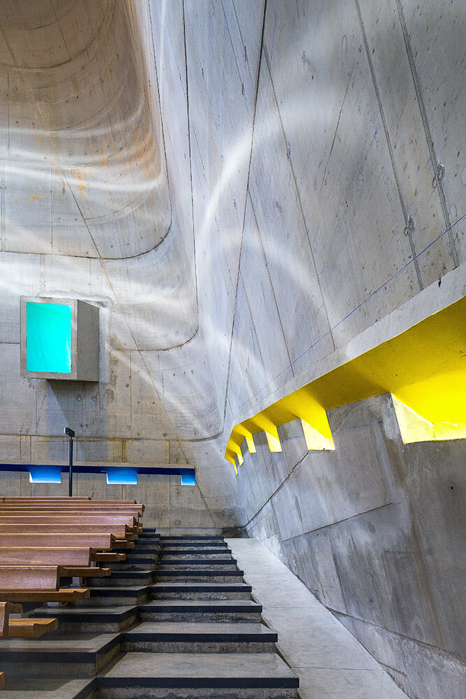 Église St Pierre-Firminy-Projet : Le Corbusier-Réalisation : Grange-Chavanis-Oubrerie-Duverger-Perret