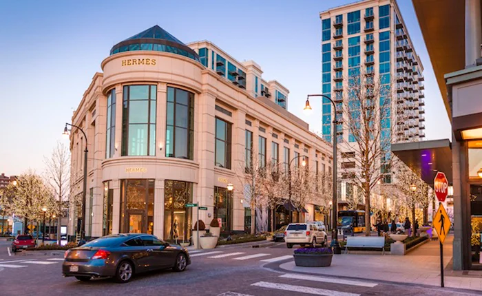 Streets of Buckhead Caroling