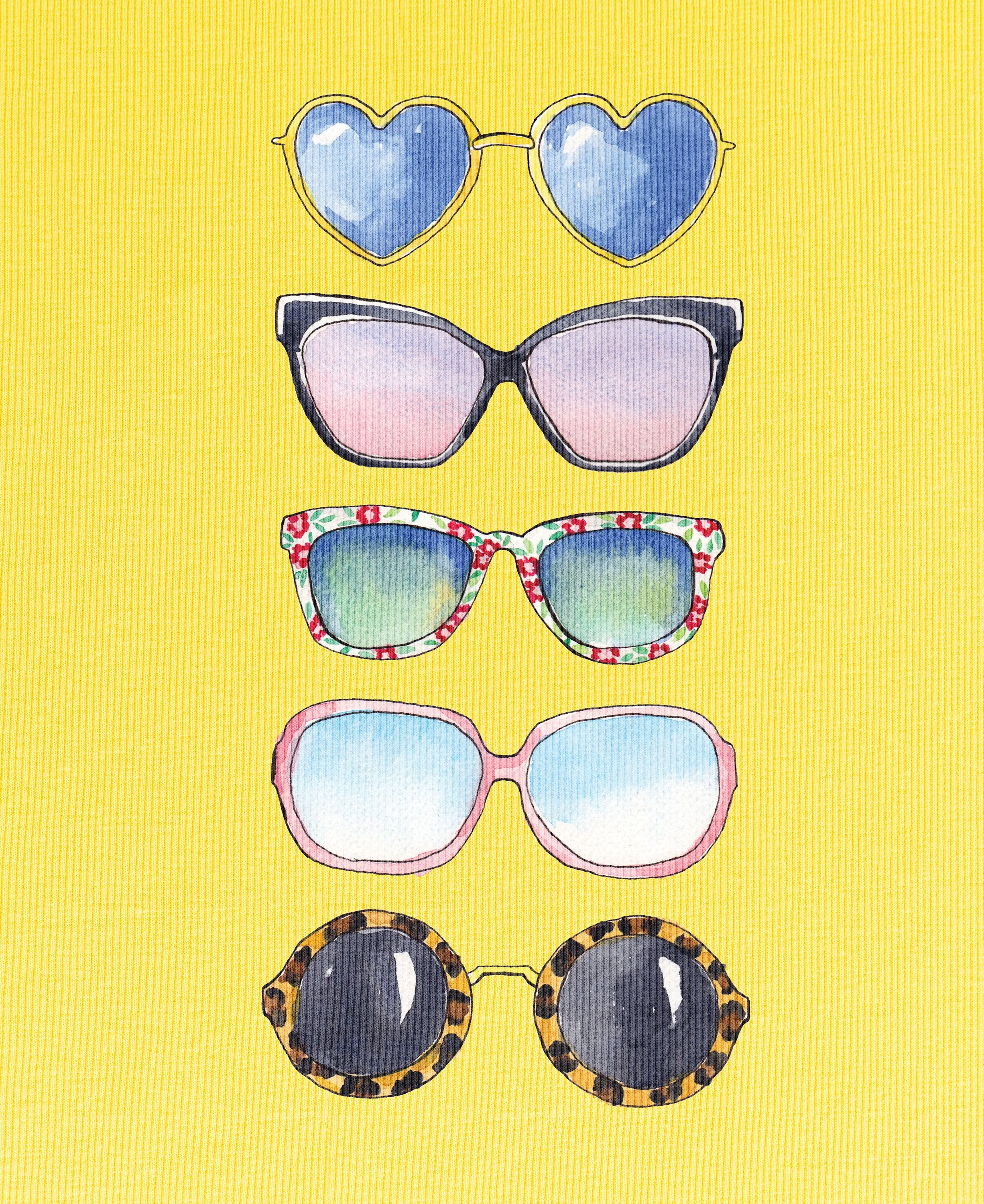 Glasses_onfabric.jpg
