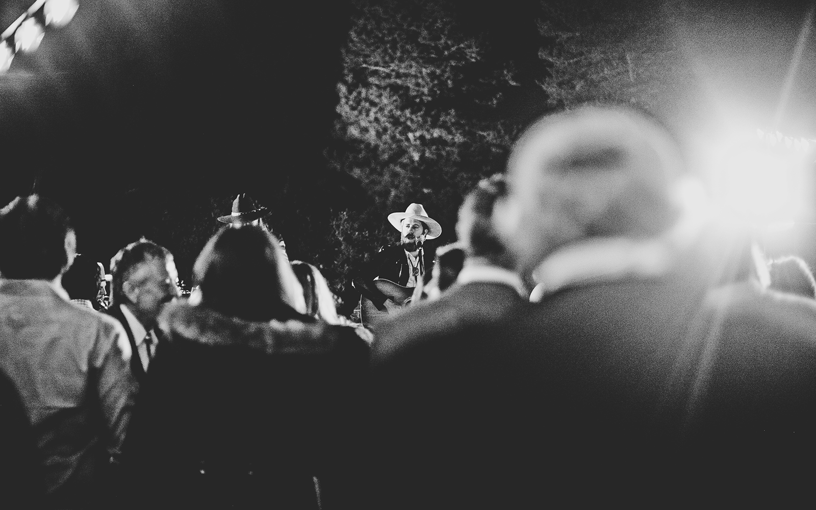 Photo: Noa Azoulay / www.featherlove.com / @featherlovephoto
