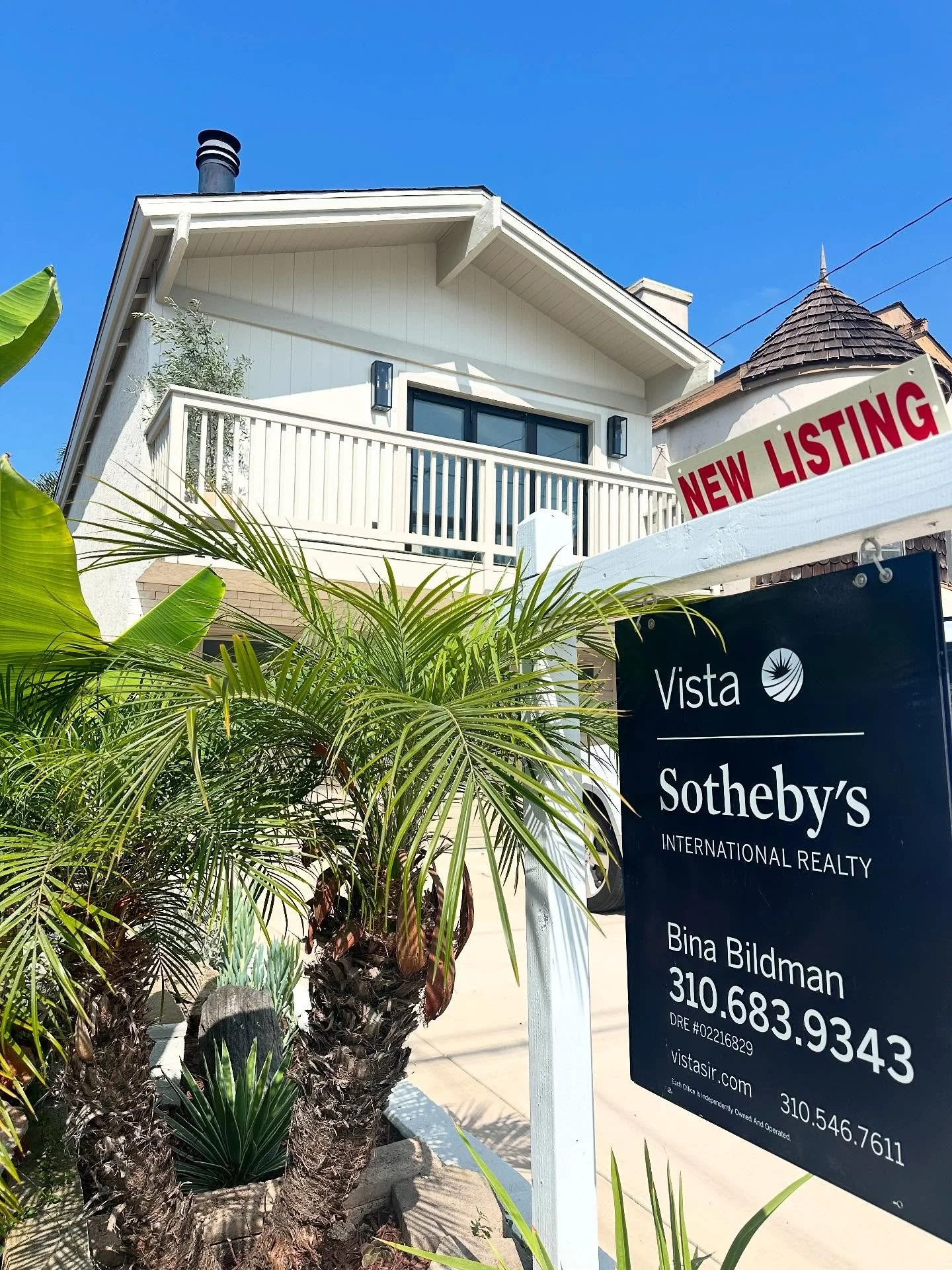 She&rsquo;s NEW and she&rsquo;s IT! Come see me today, 1-4PM at 1513 Carver St. Redondo Beach! 🎯

LP: $1,795,000