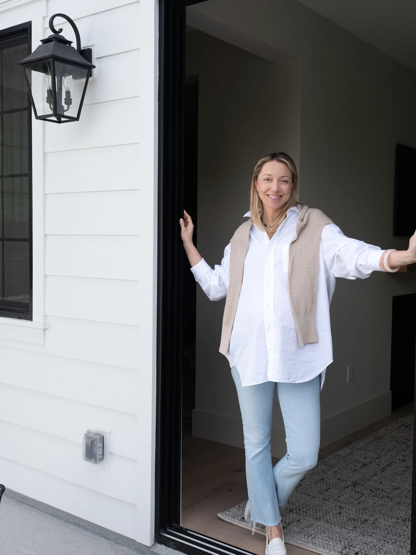 Sneak peek ✨

A home I had the pleasure of both finding for my clients and now bringing to life through design. From the first showing to these final layers, it&rsquo;s been all about creating something that feels warm, personal, and effortlessly liv