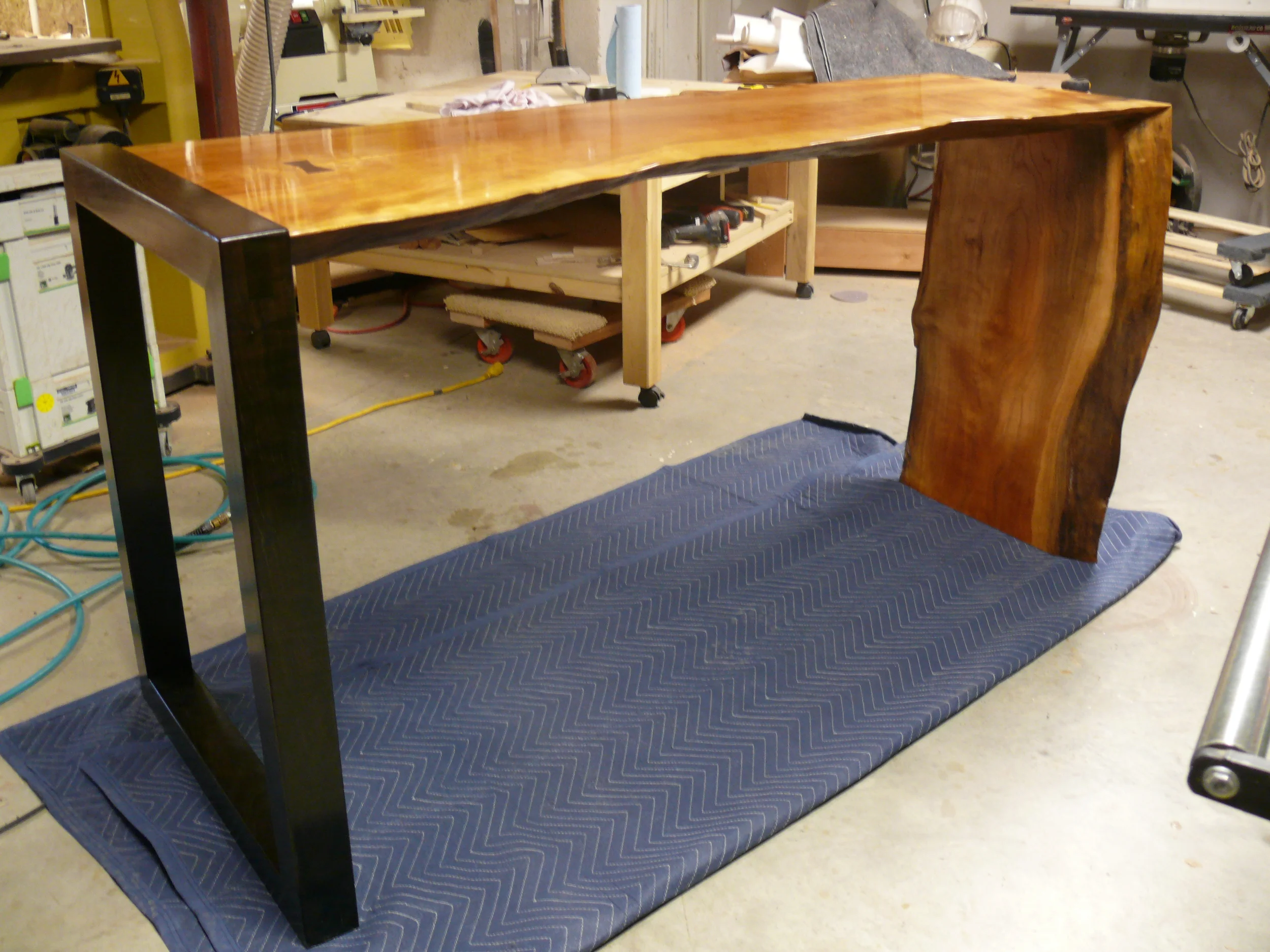Live edge table