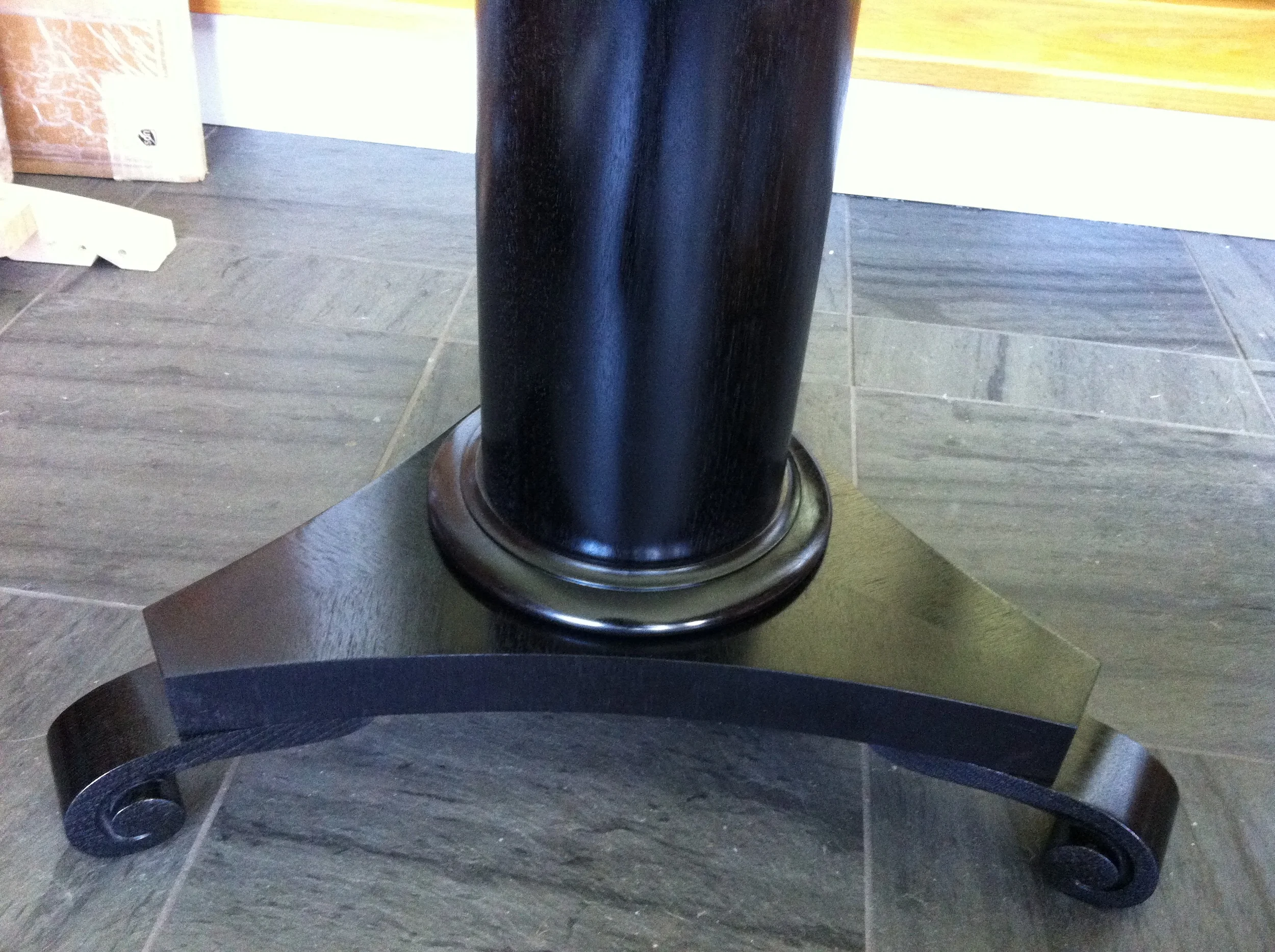 Center table base complete