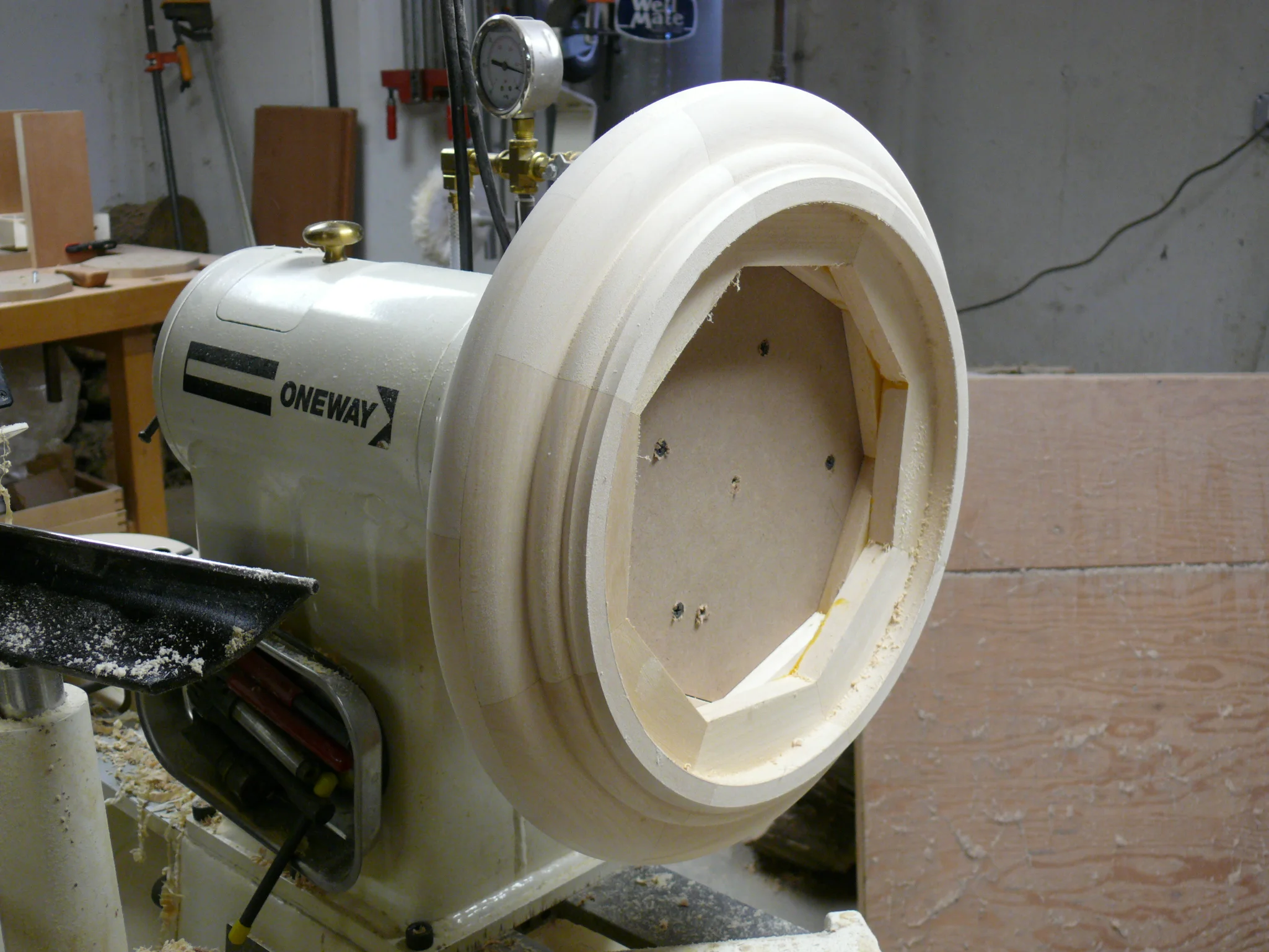 Turning column base of center table