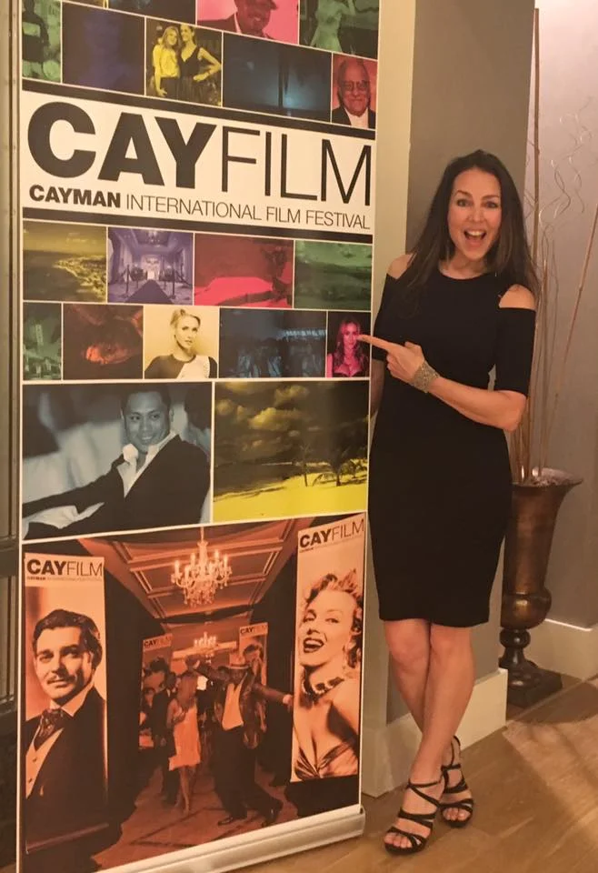 Romina_CayfilmSign.jpg