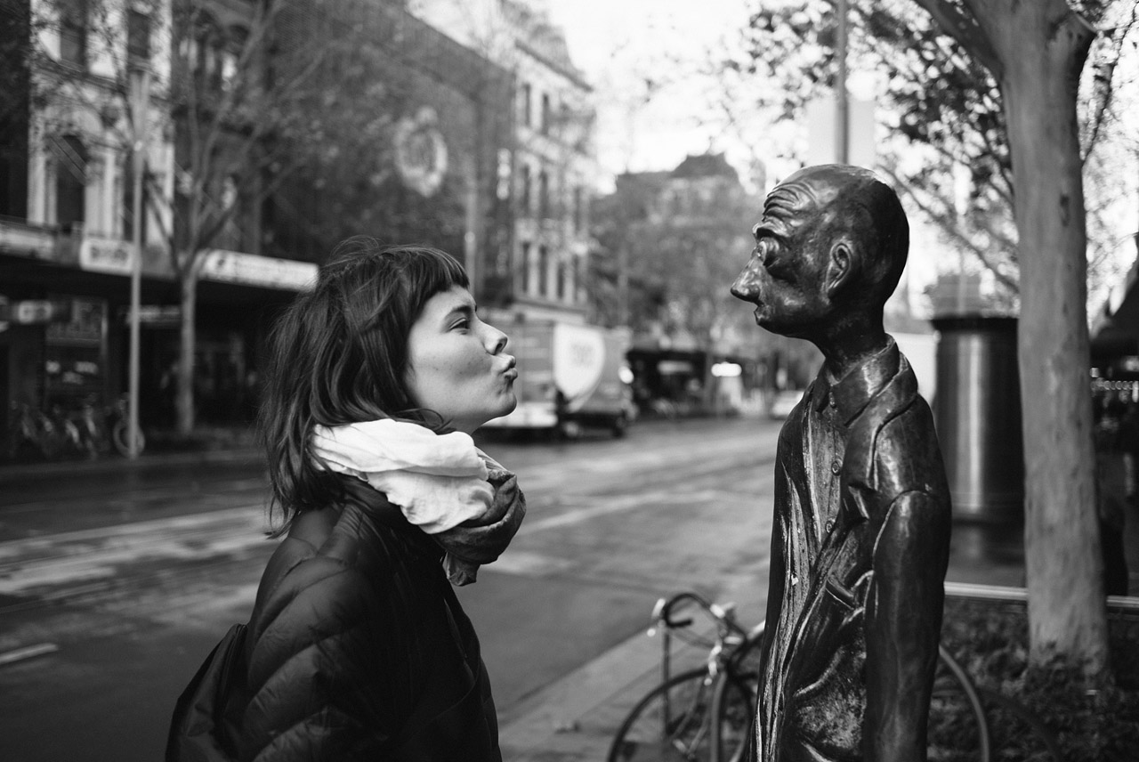 Hannah and funny statue