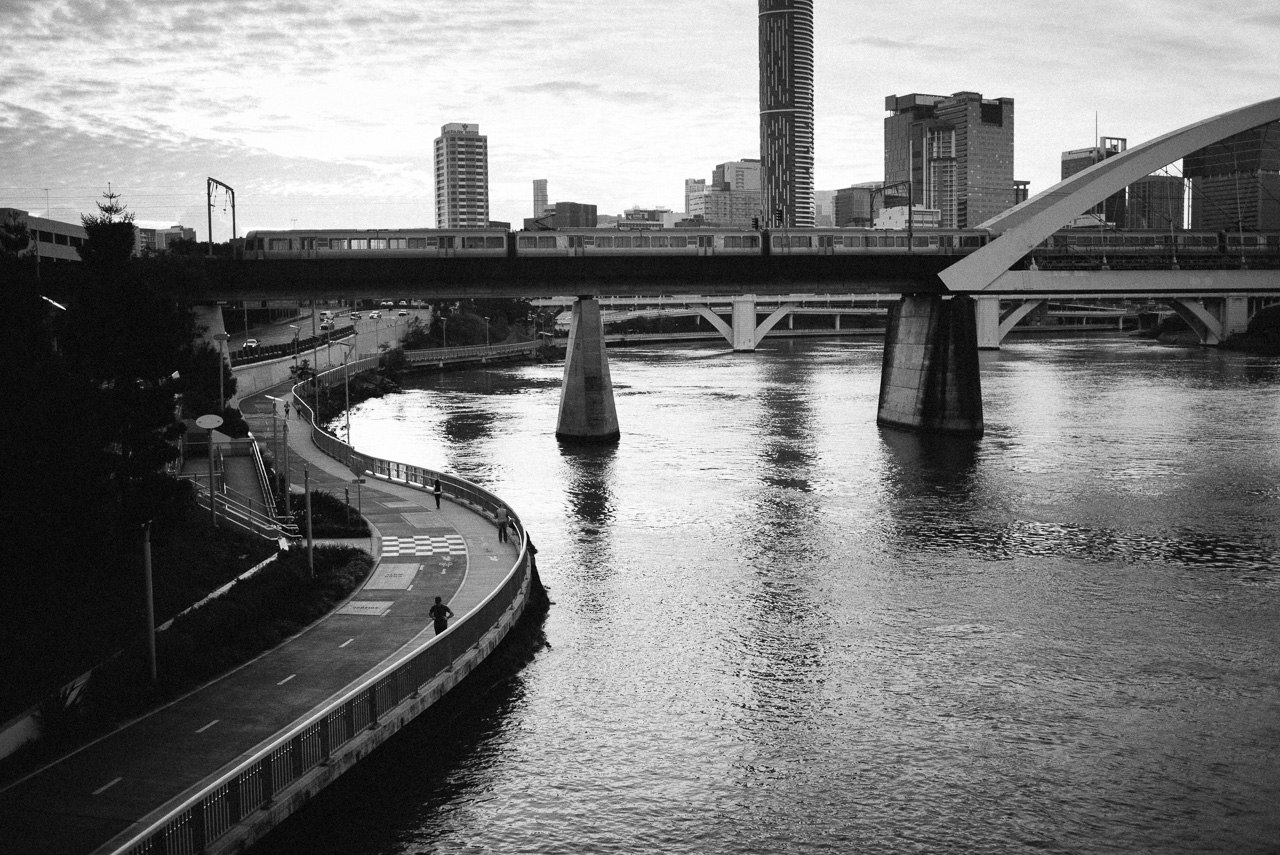 Nick-Bedford-Photographer-160618-070850-35mm Summarit, Brisbane, Leica M, Street Photography.jpg