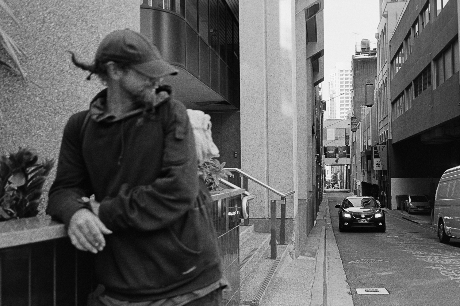 20170314_Street_065345-Nick-Bedford,-Photographer-Black and White, Brisbane, Film, Kodak Tri-X 400, Leica M7, Street Photography, Voigtlander 35mm F1.7 Ultron Asph.jpg