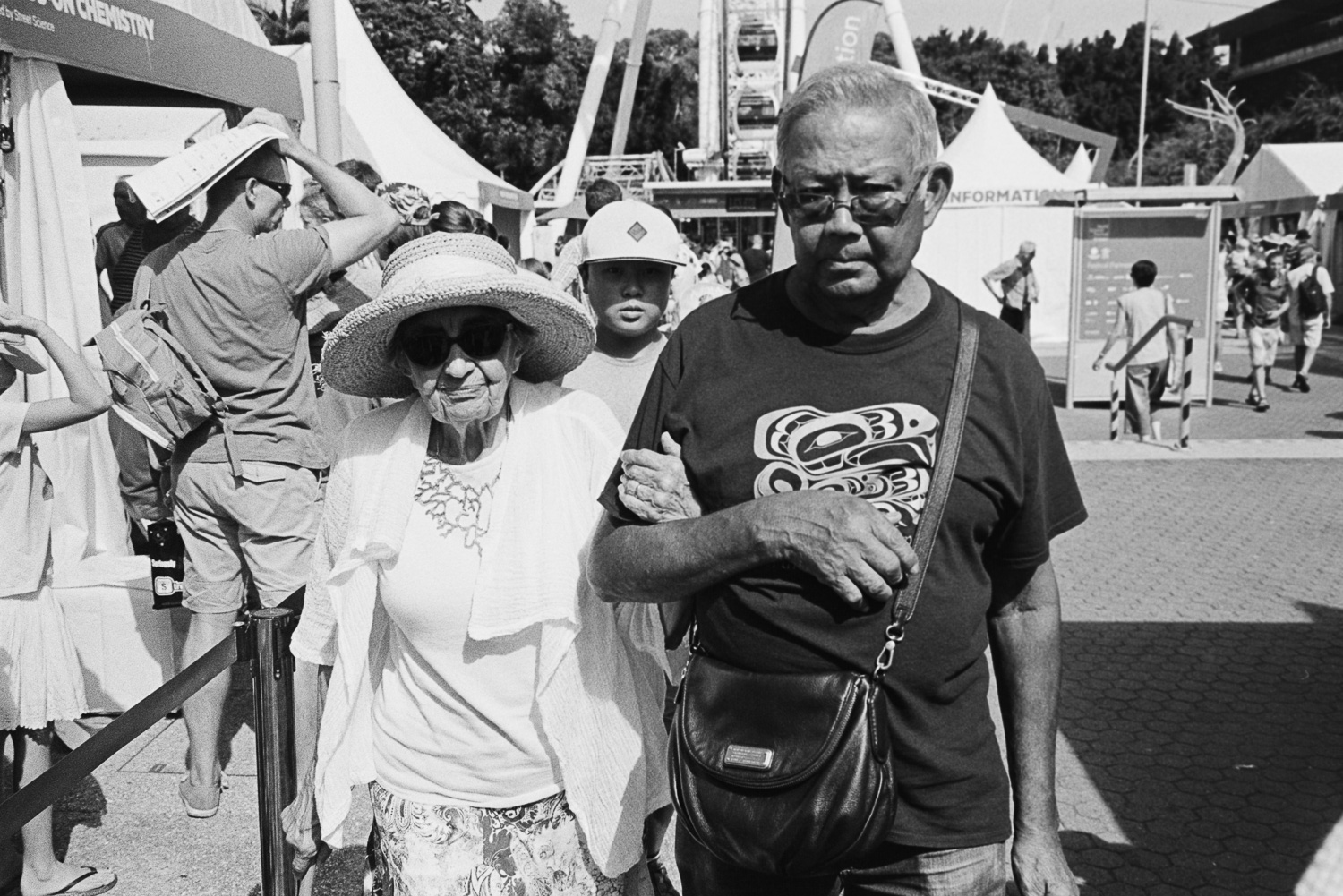 20170326_ROLL_125_021-Nick-Bedford,-Photographer-Black and White, Brisbane, Film, Kodak Tri-X 400, Leica M7, Rodinal, Street Photography, World Science Festival.jpg