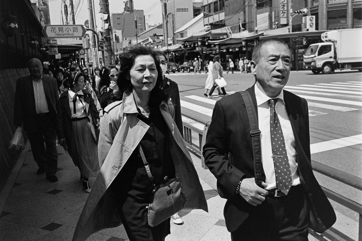 20170423 - Roll 133 - 027-Nick-Bedford,-Photographer-Black and White, Film, Japan, Kodak Tri-X 400, Kyoto, Rodinal, Street Photography, Travel.jpg