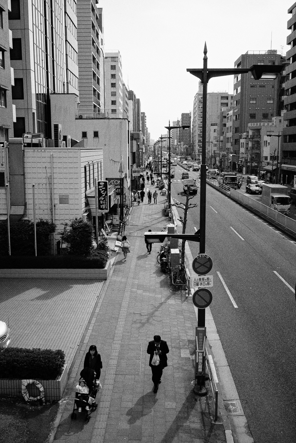 20170417_Japan_092921_Edit-Nick-Bedford,-Photographer-Black and White, Japan, Leica M Typ 240, Ryogoku, Tokyo, Voigtlander 35mm F1.7 Ultron Asph, VSCO Film, West End Camera Club.jpg