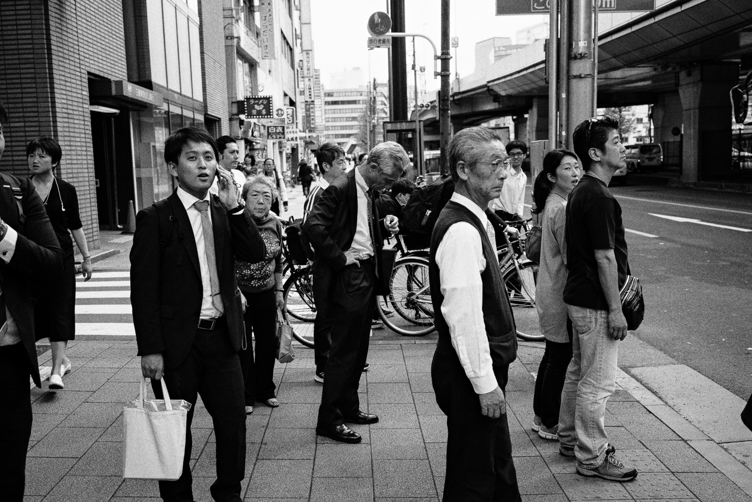  Crossing at Akihabara station. 