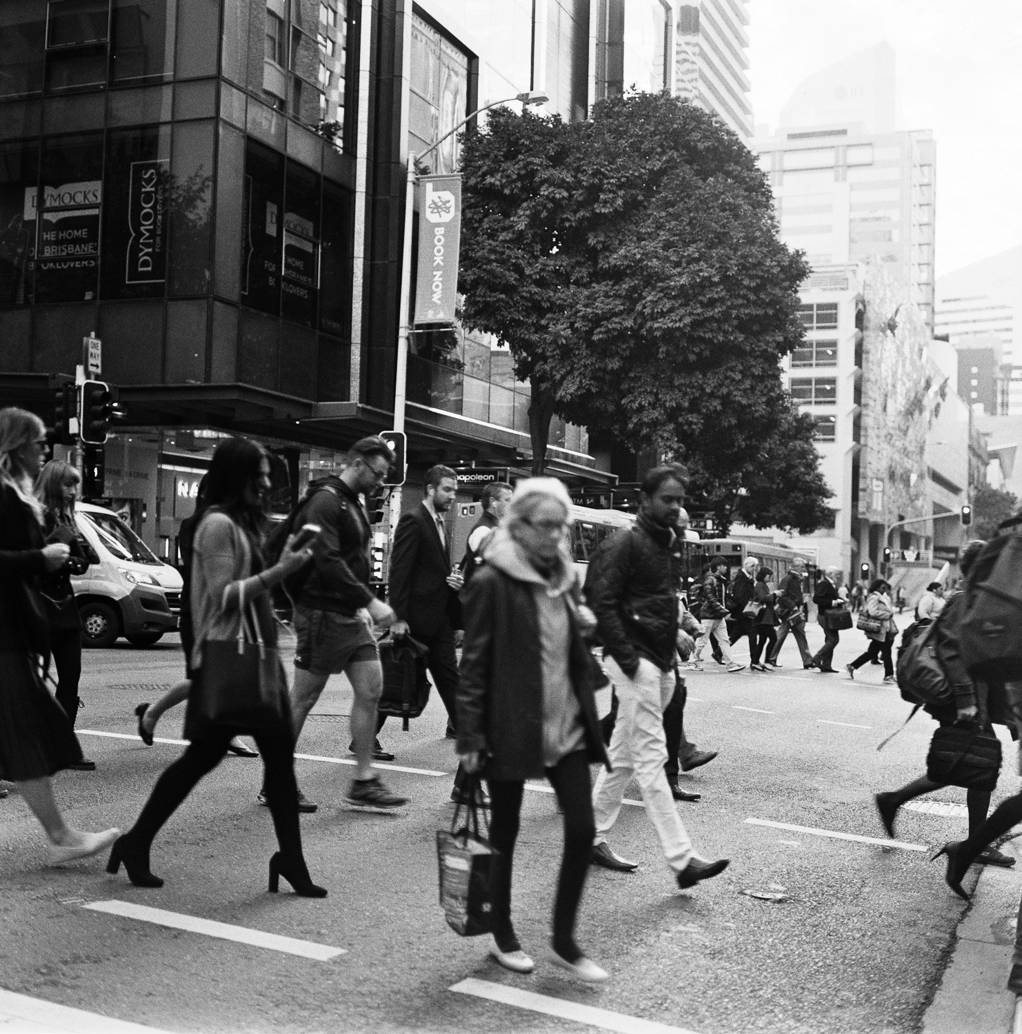 Rolleiflexes aren’t the best for quick street action.