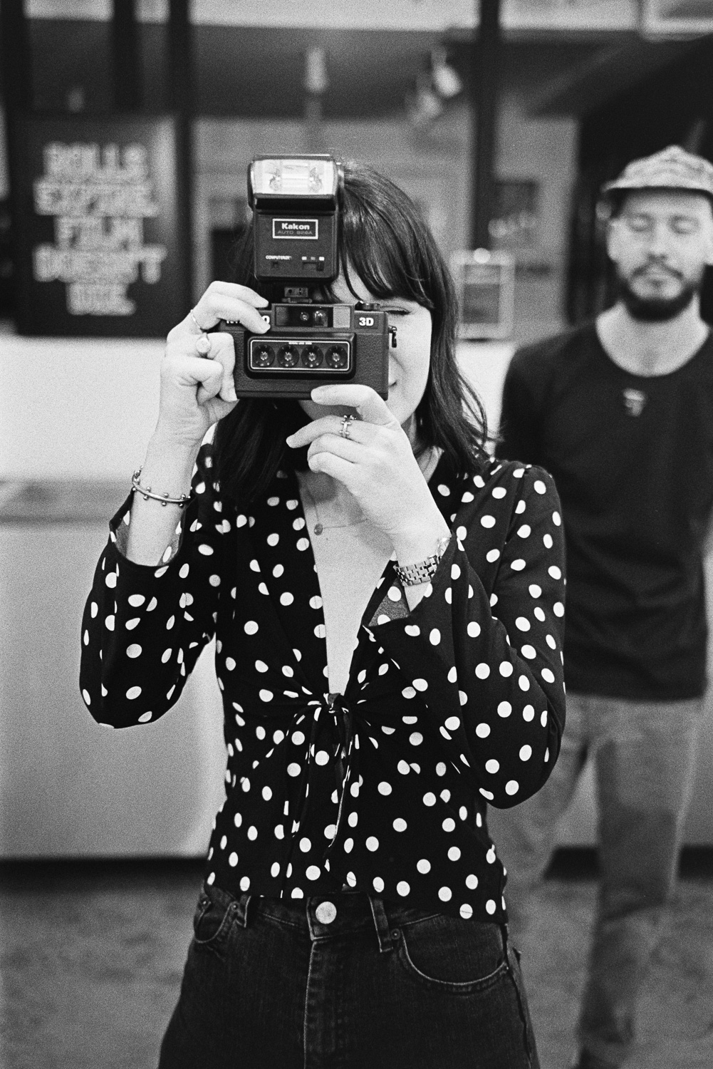 Chloe shooting 3D pictures