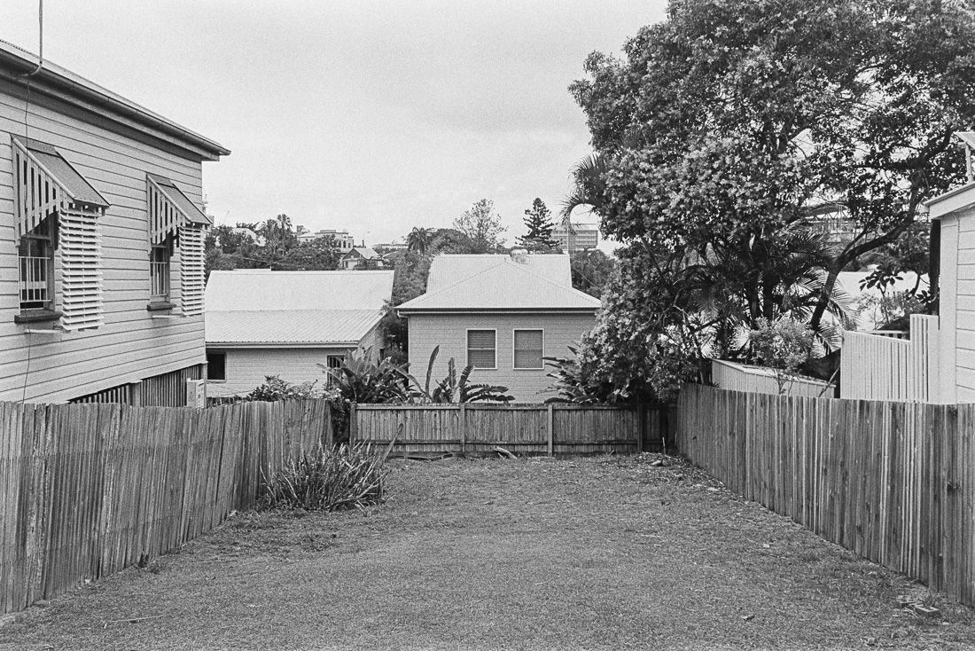 20181209 - Roll 267 - 016-Nick-Bedford,-Photographer-Black and White, Brisbane, Kodak TRI-X 400, Leica M7, Street Photography, Voigtlander 35mm F1.7.jpg