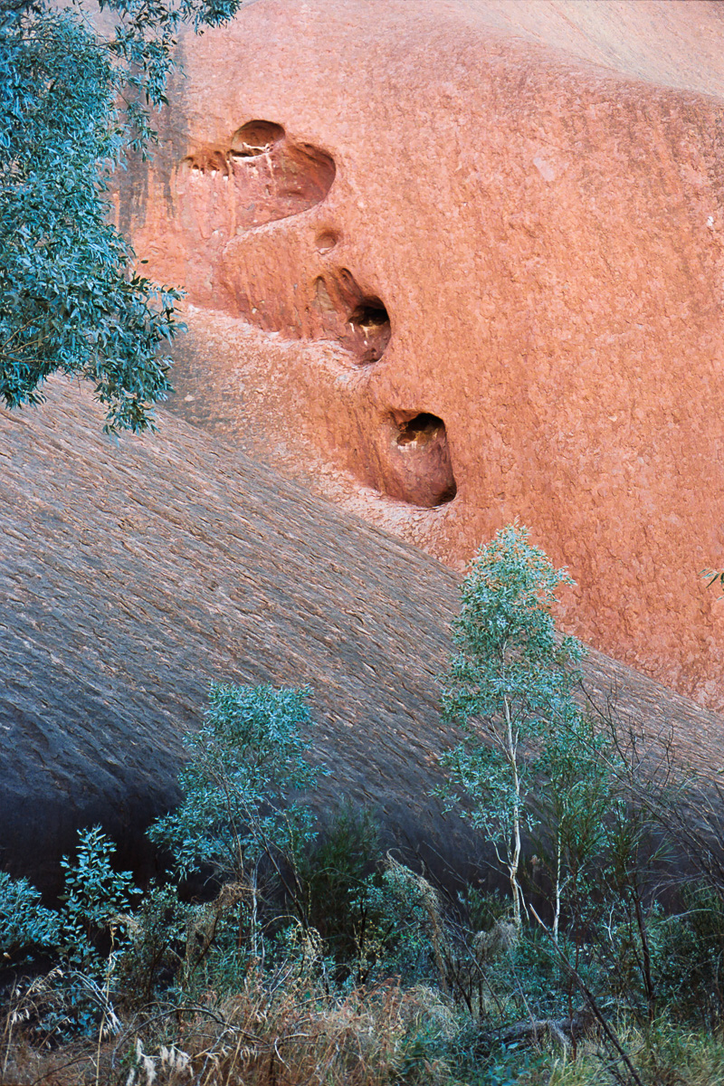  Big wall hole things at Uluru. 