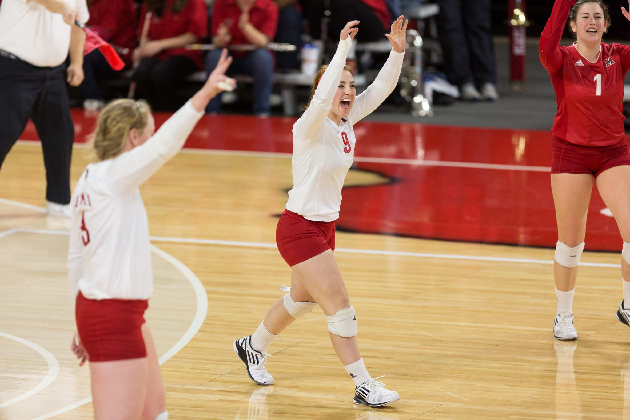 D4215 Volleyball vs Buffalo